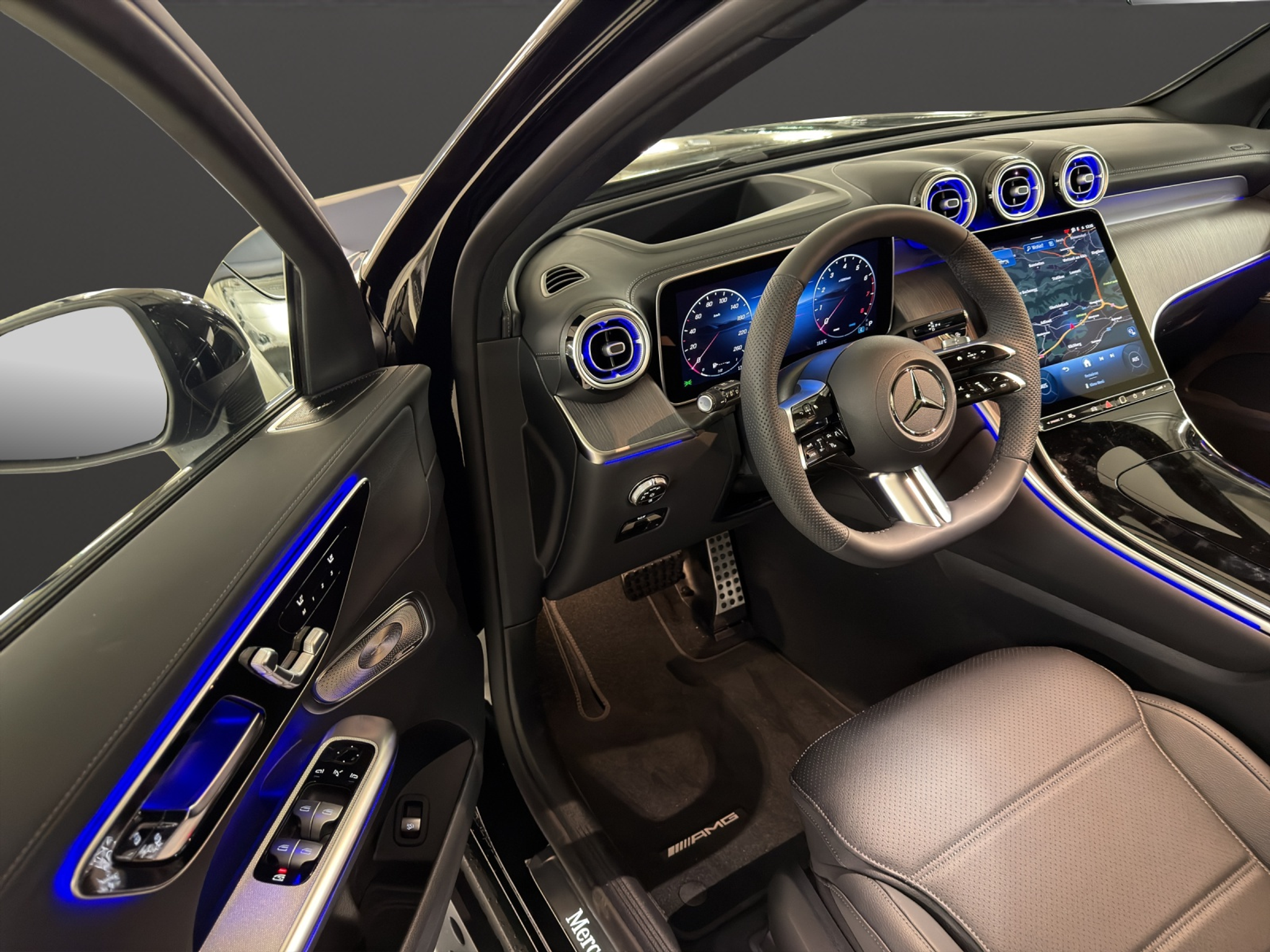 listing desktop thumbnail image 11