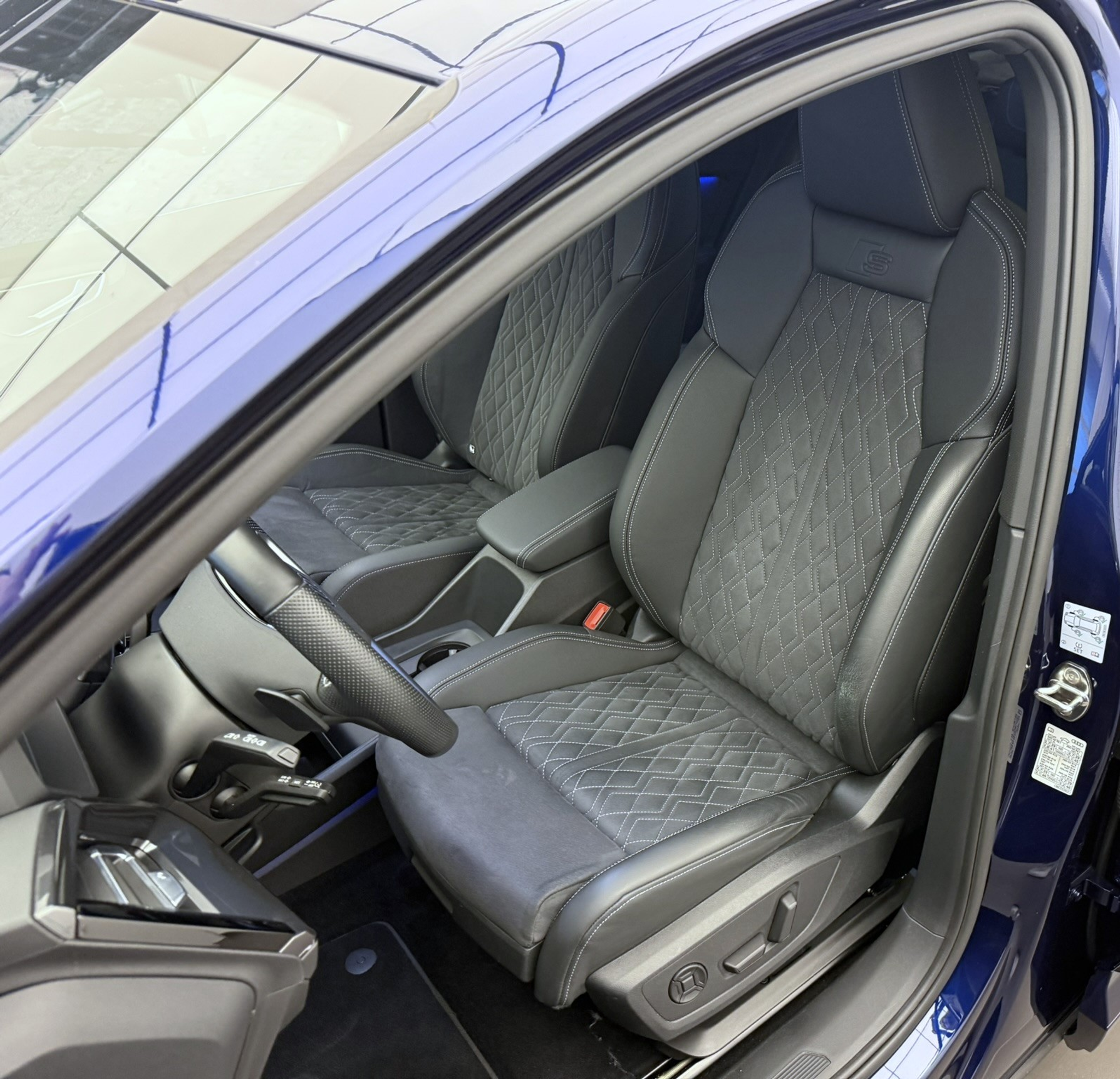 listing desktop thumbnail image 4