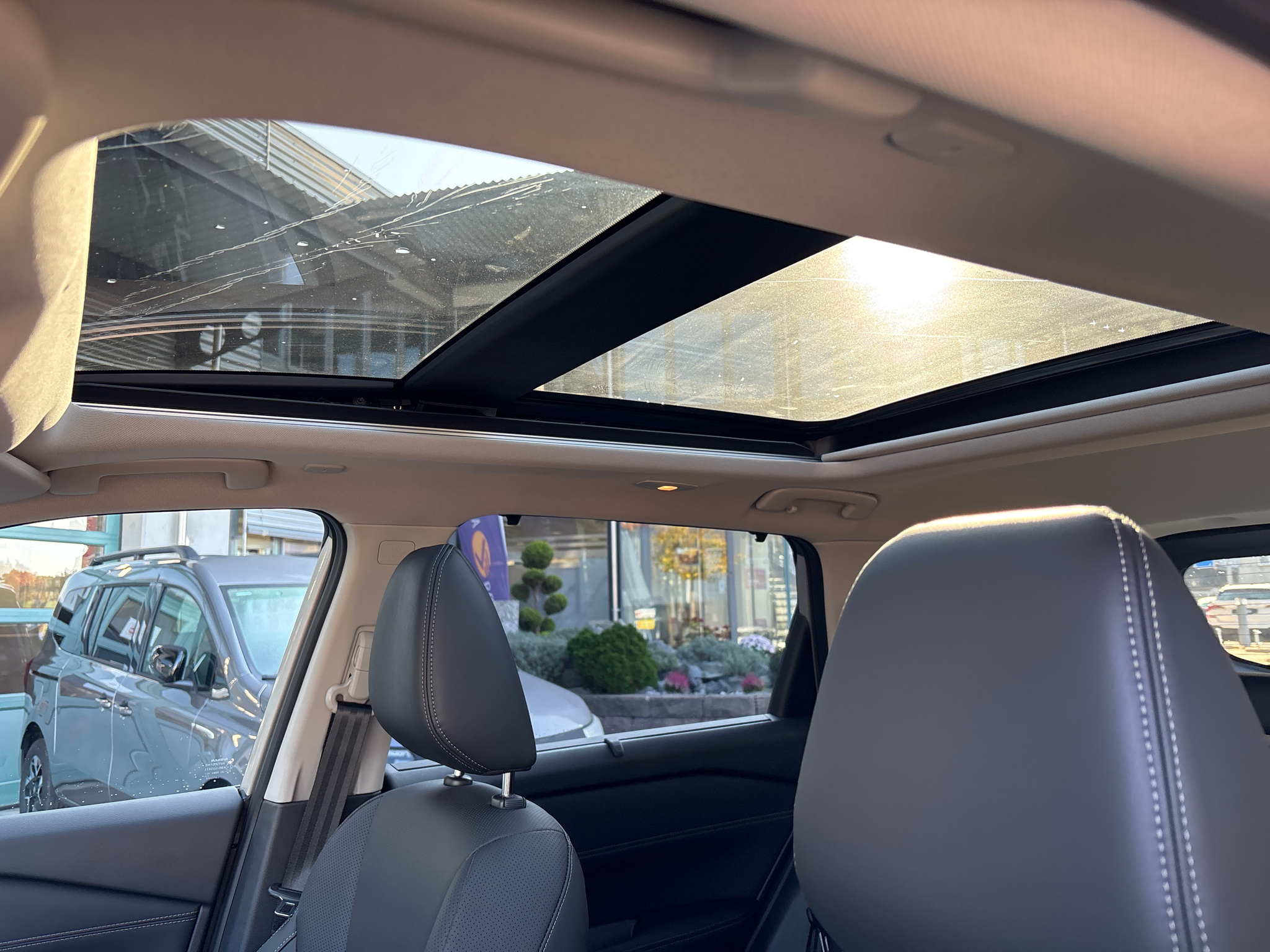 listing desktop thumbnail image 15