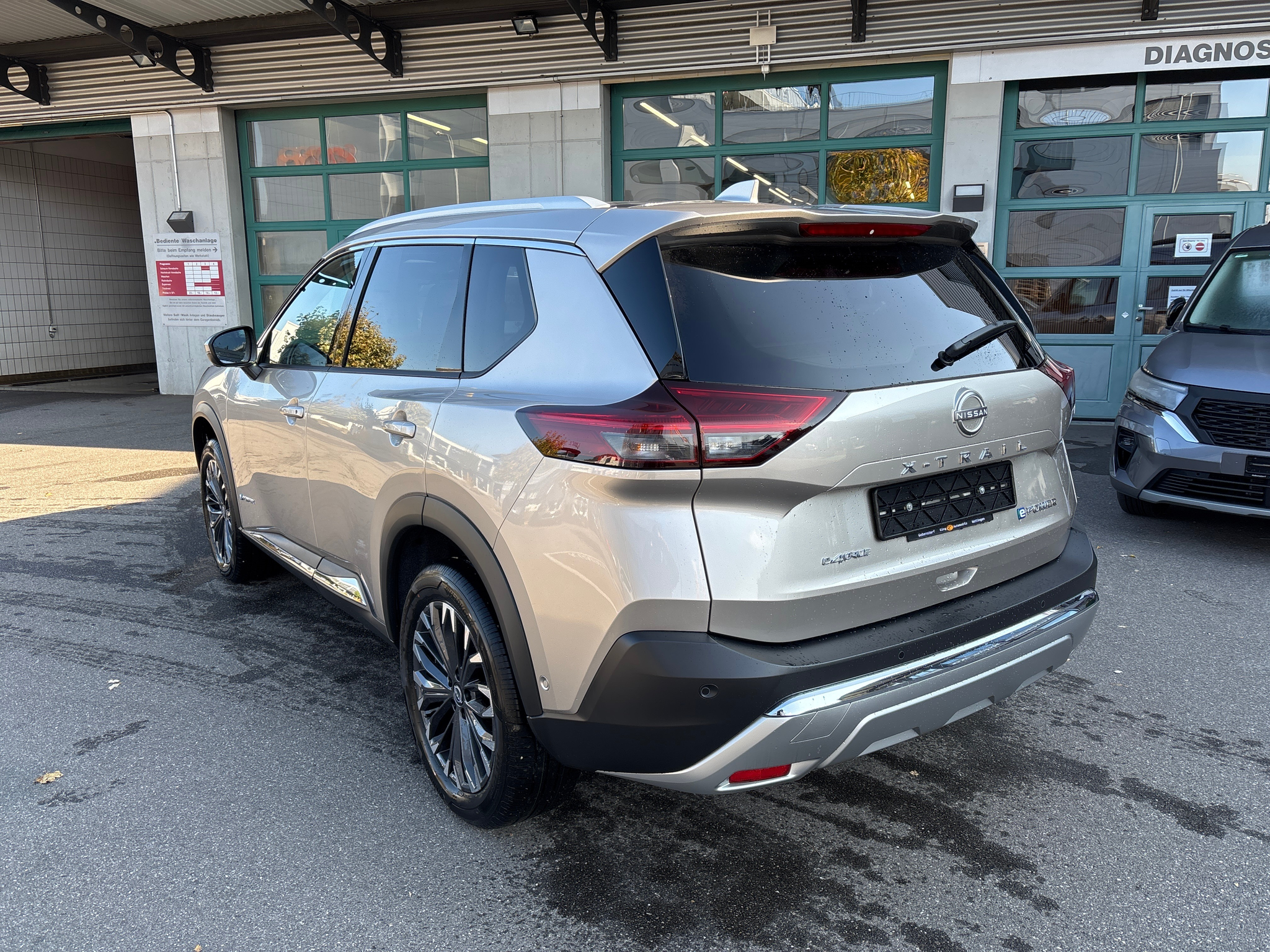 listing desktop thumbnail image 8