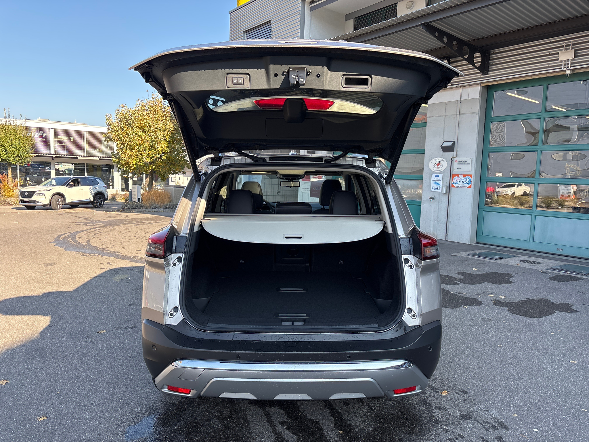 listing desktop thumbnail image 17