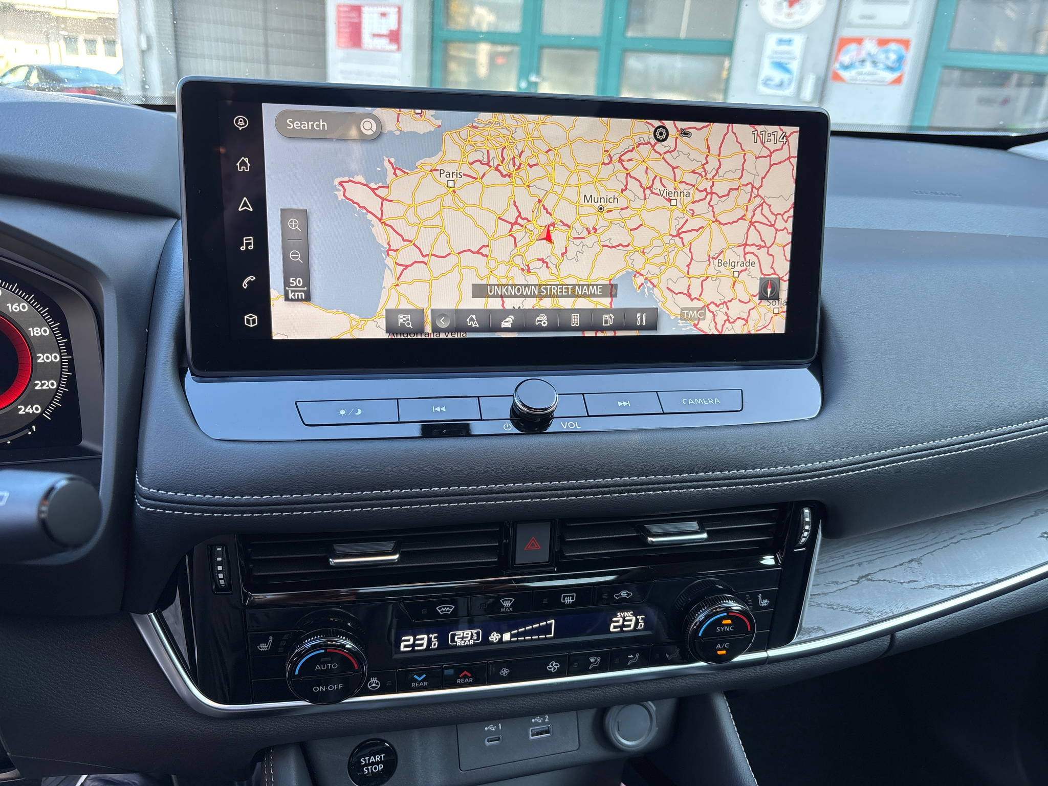 listing desktop thumbnail image 13