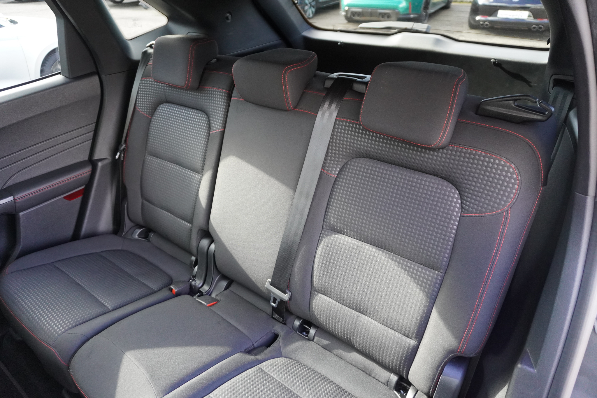 listing desktop thumbnail image 11