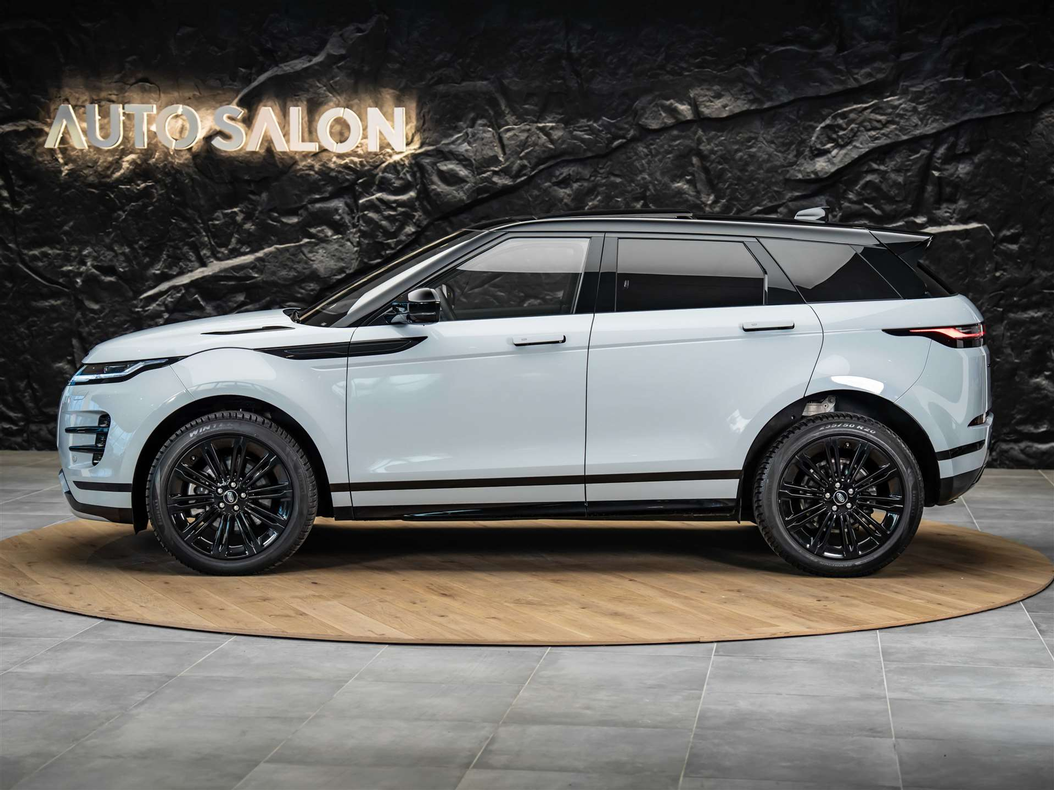 listing desktop thumbnail image 1