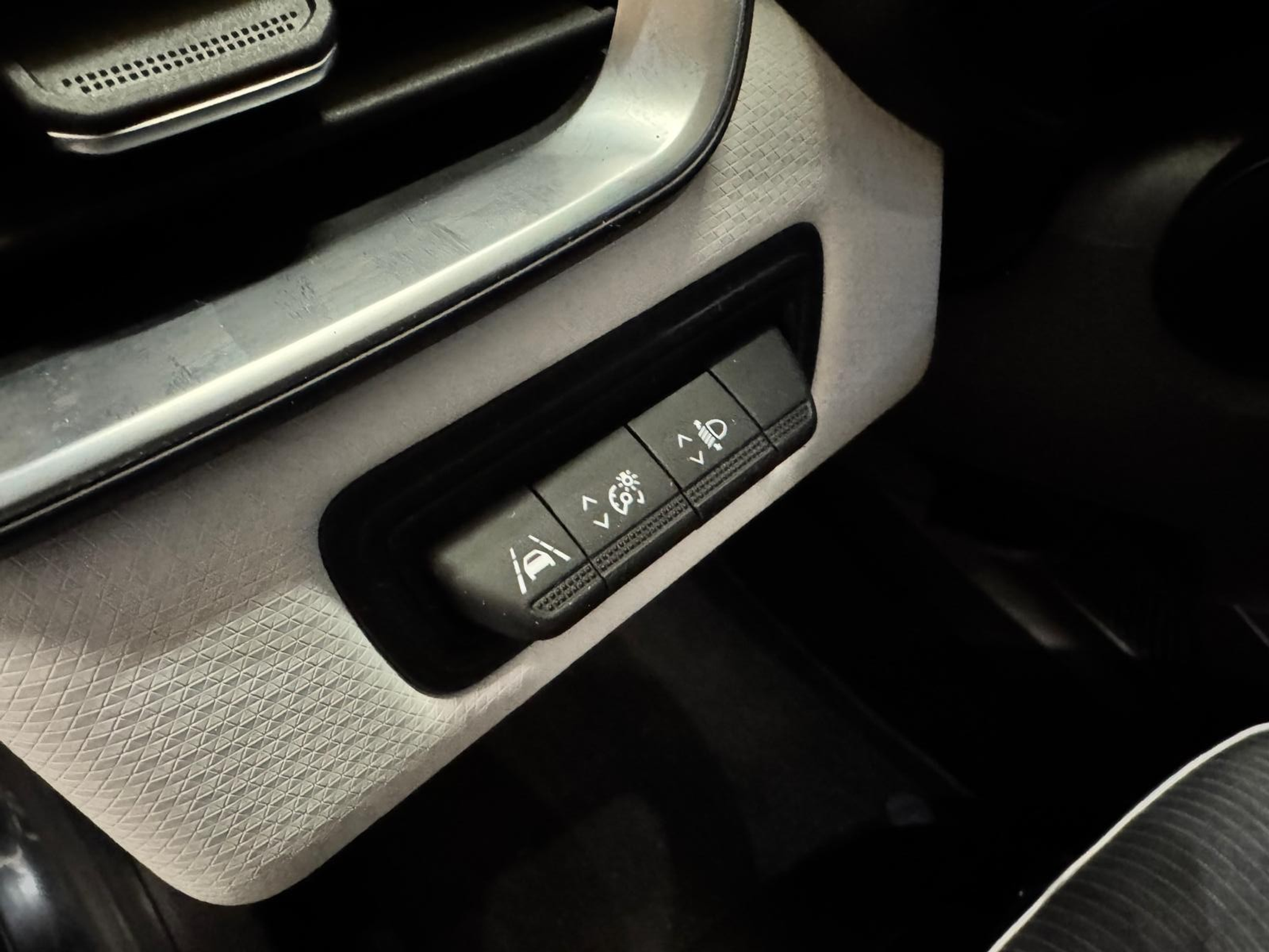 listing desktop thumbnail image 22