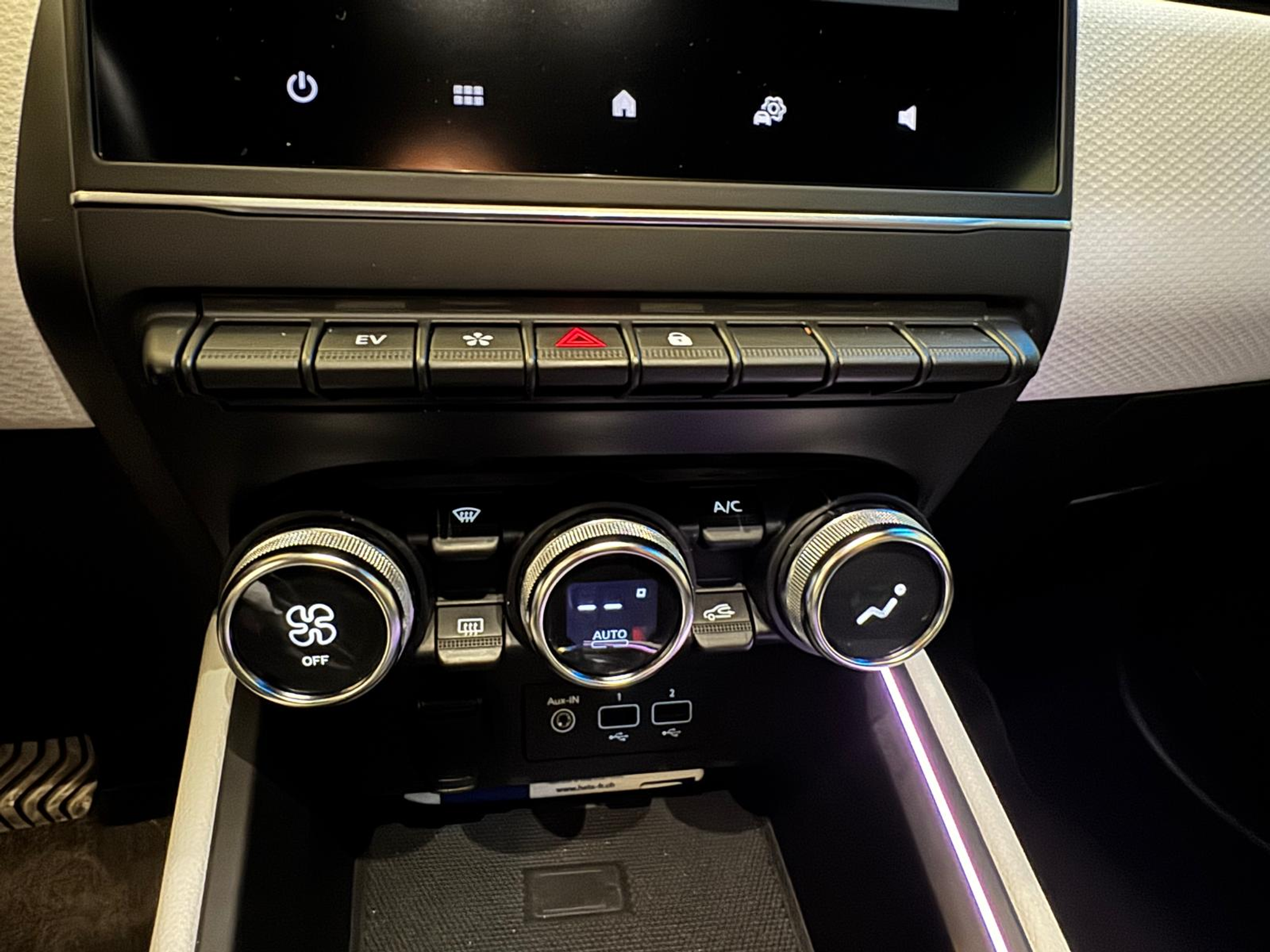 listing desktop thumbnail image 20