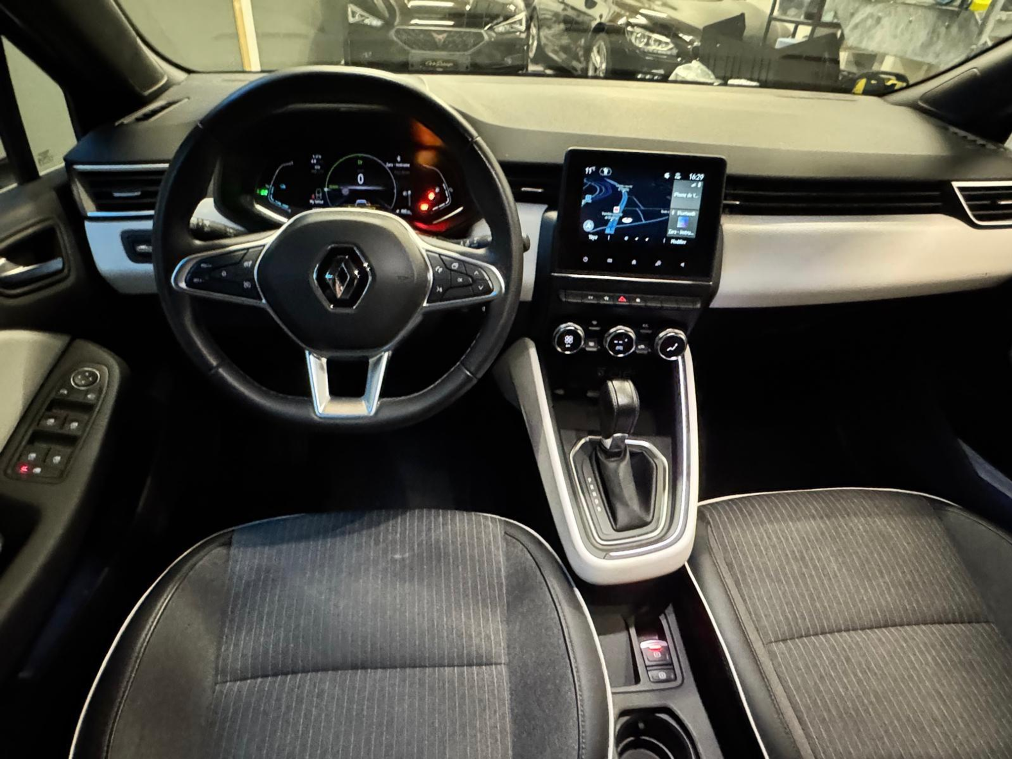 listing desktop thumbnail image 14