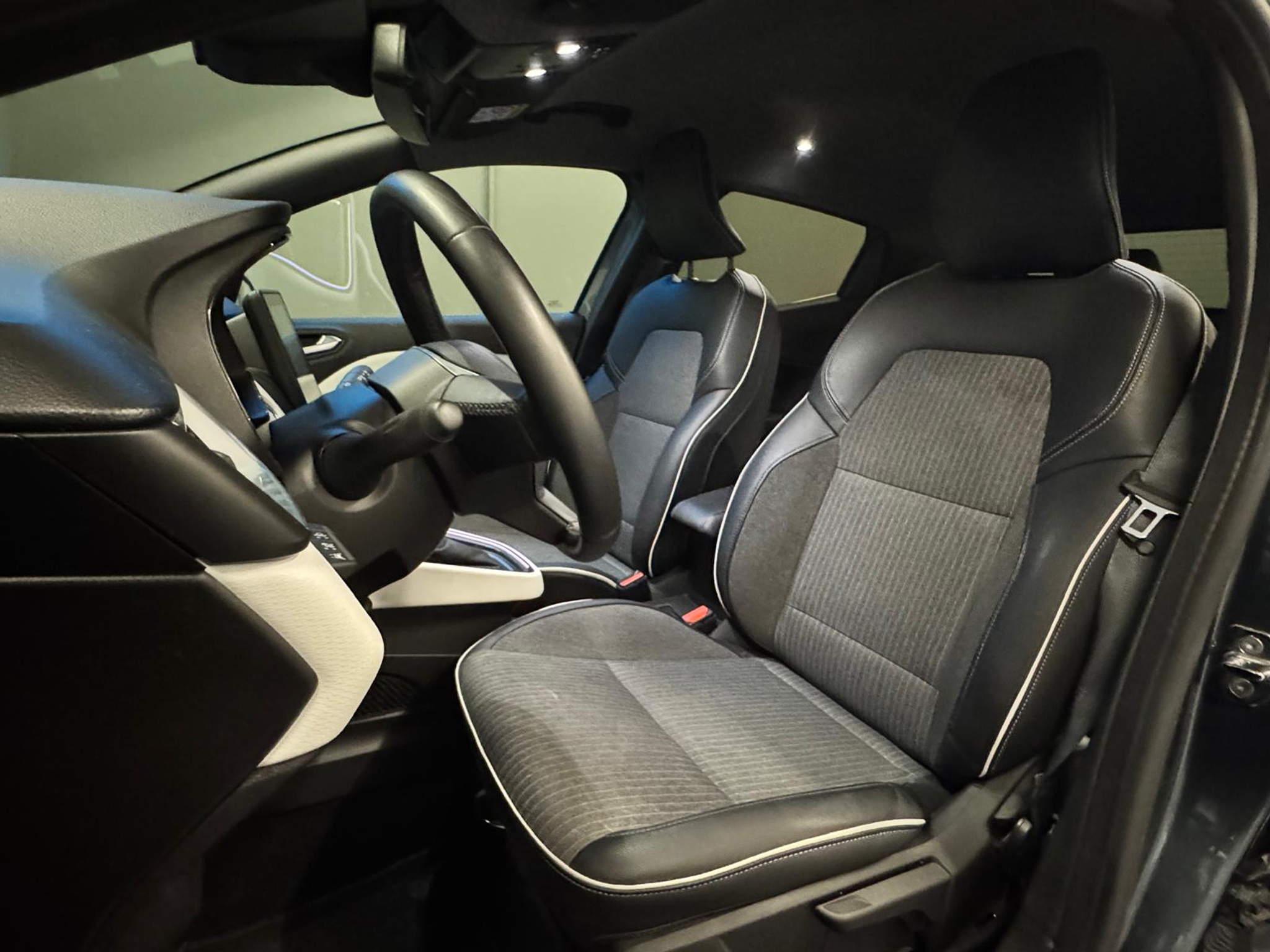 listing desktop thumbnail image 9