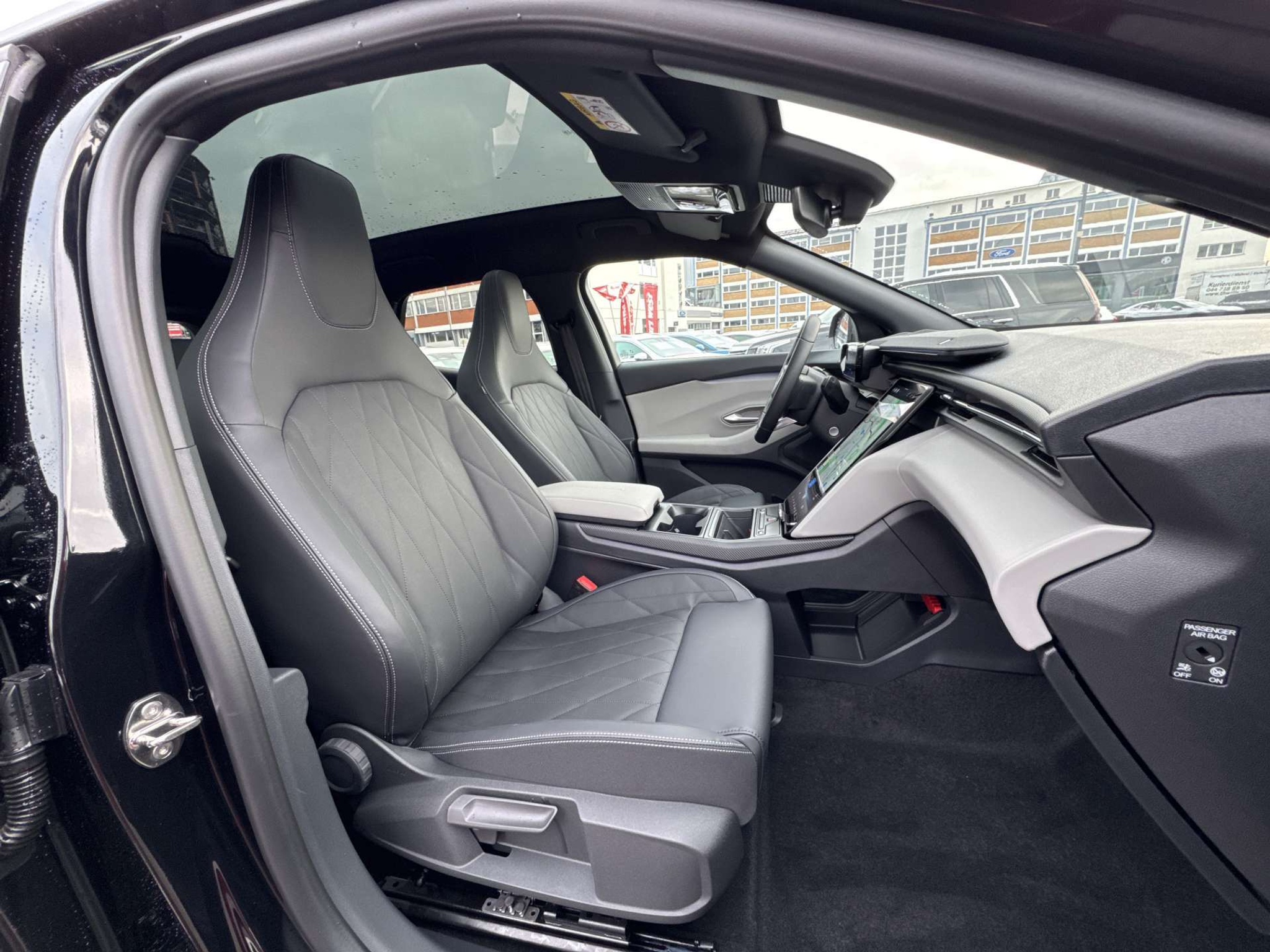 listing desktop thumbnail image 11