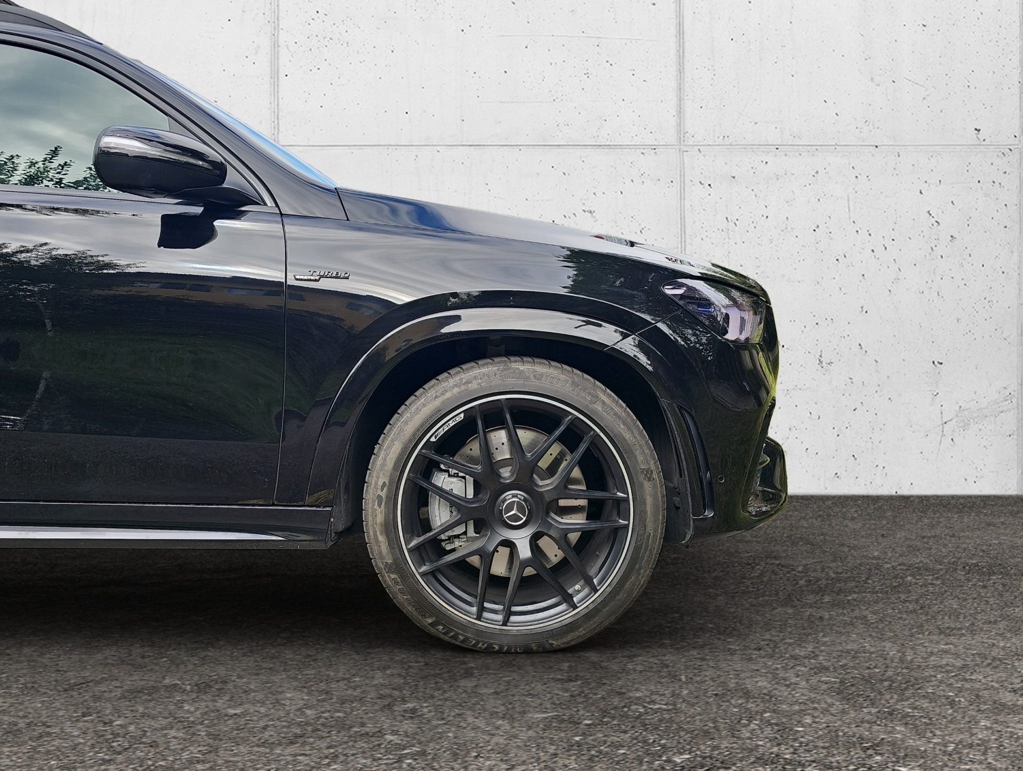 listing desktop thumbnail image 9