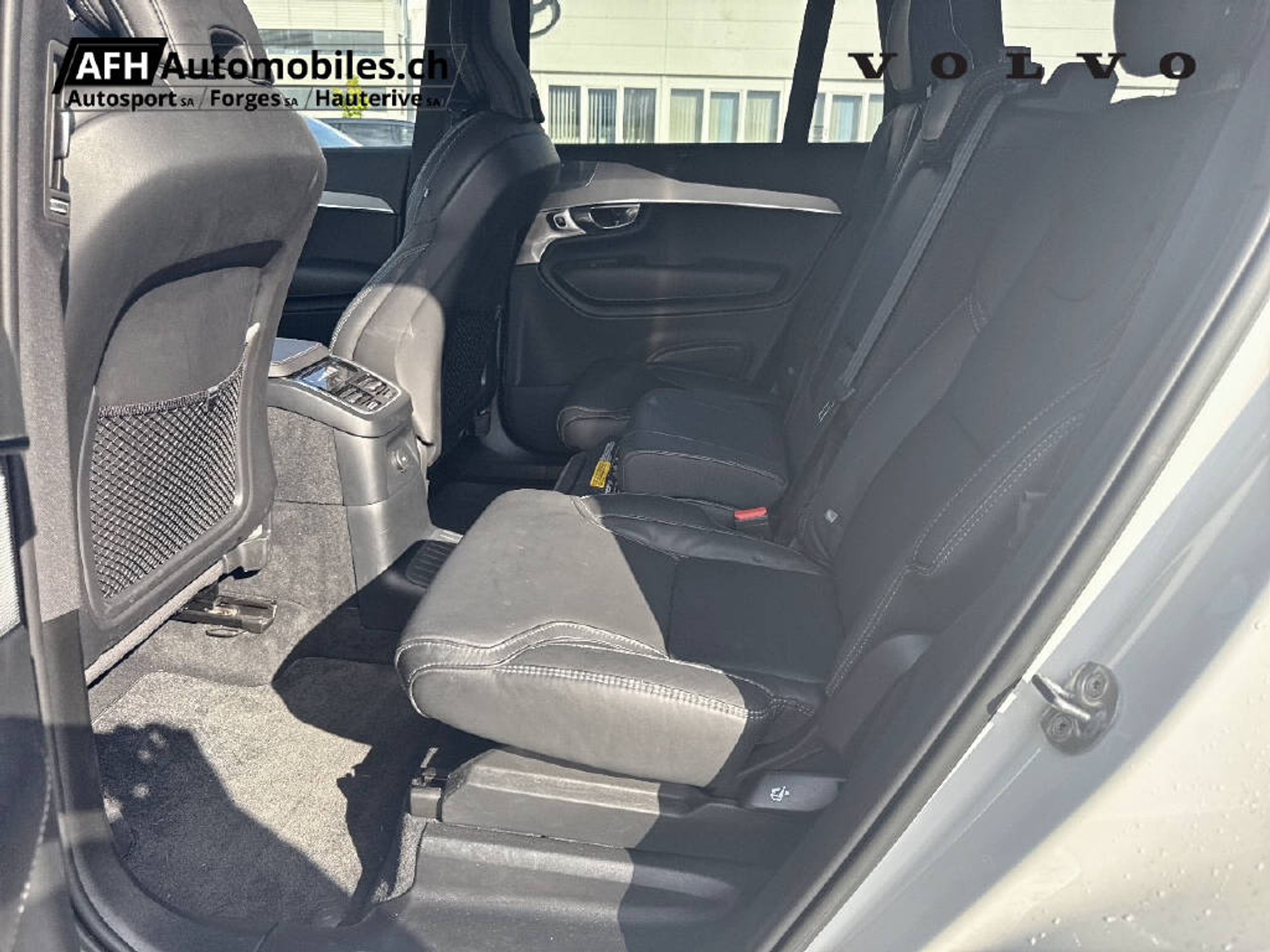 listing desktop thumbnail image 14