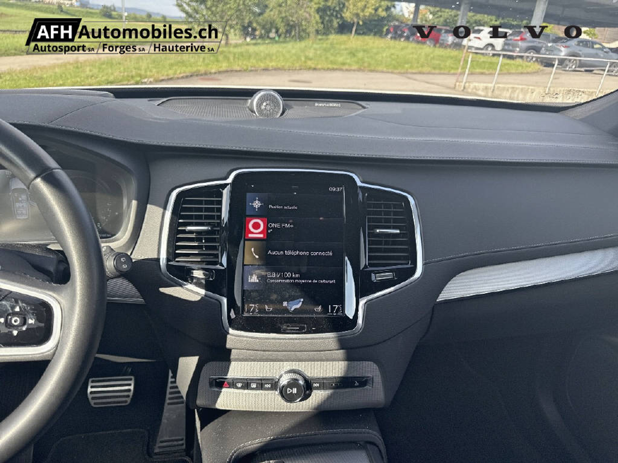 listing desktop thumbnail image 12