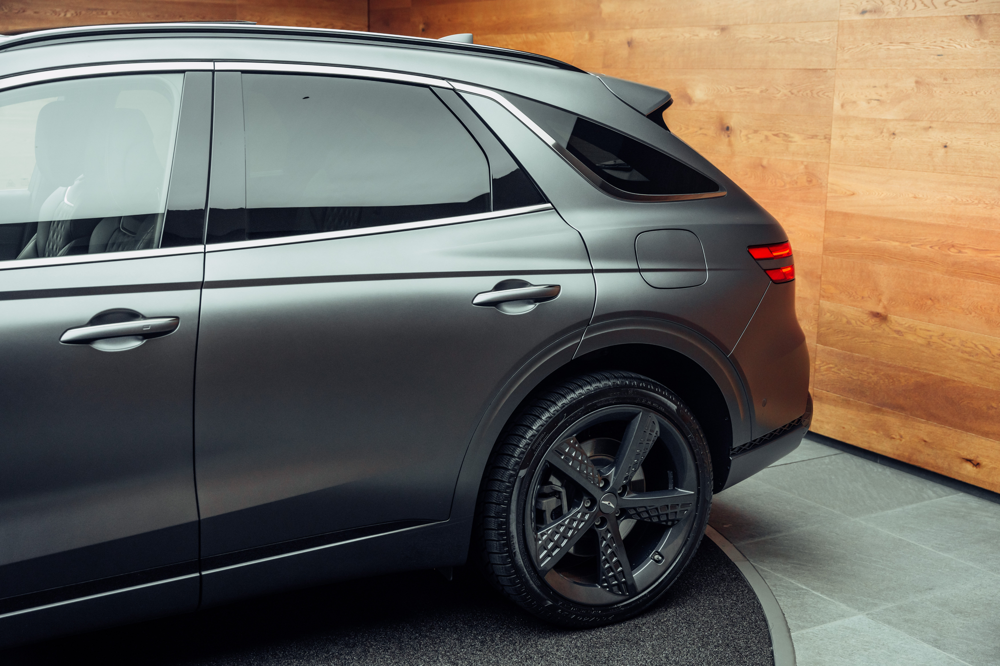 listing desktop thumbnail image 15