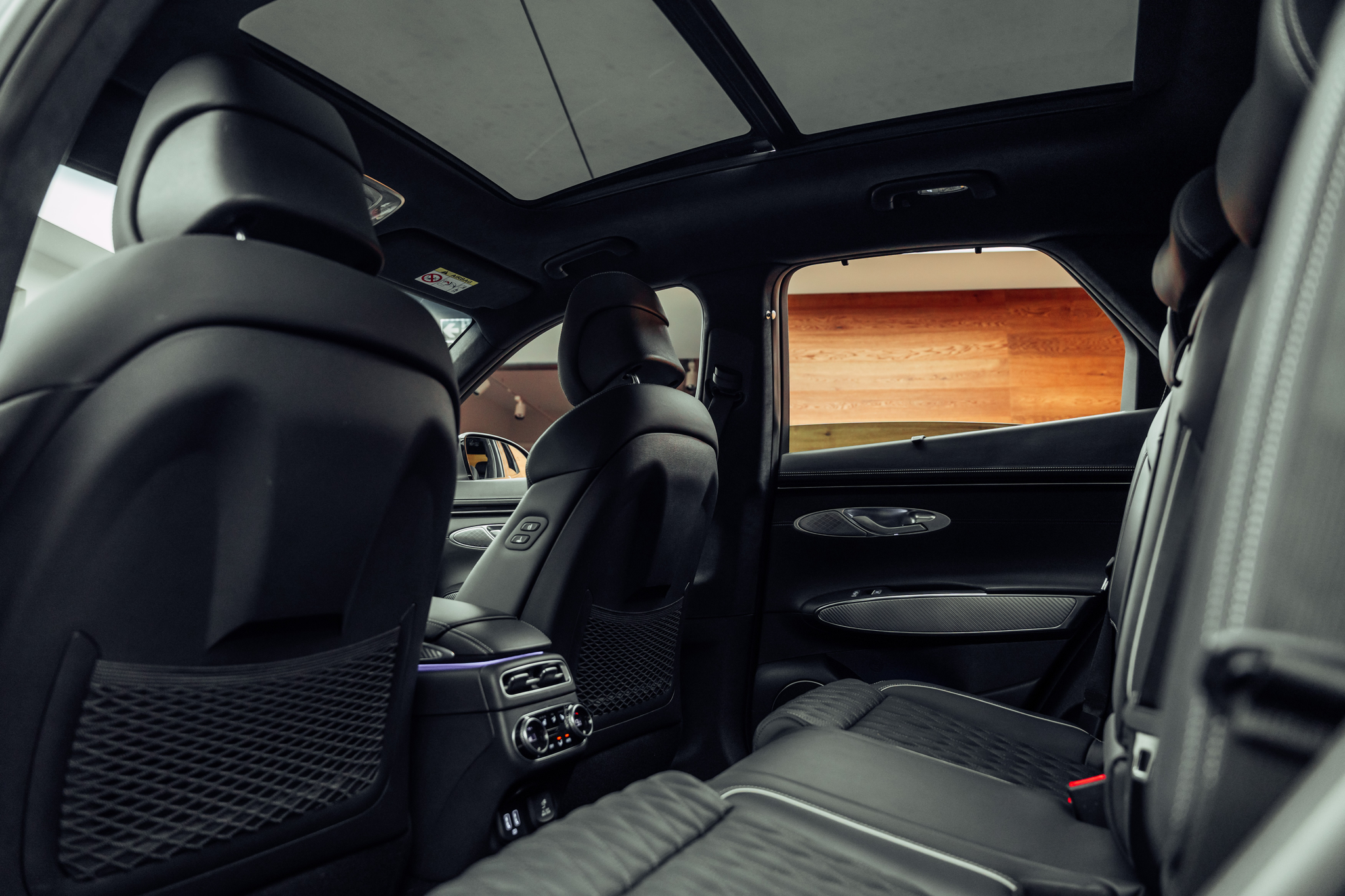 listing desktop thumbnail image 7