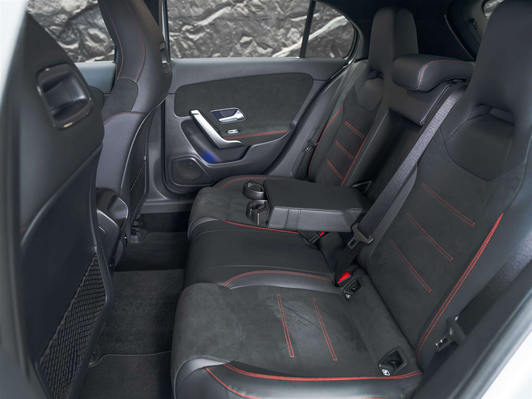 listing desktop thumbnail image 12