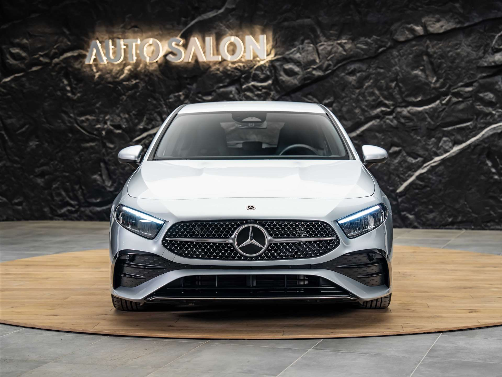 listing desktop thumbnail image 6