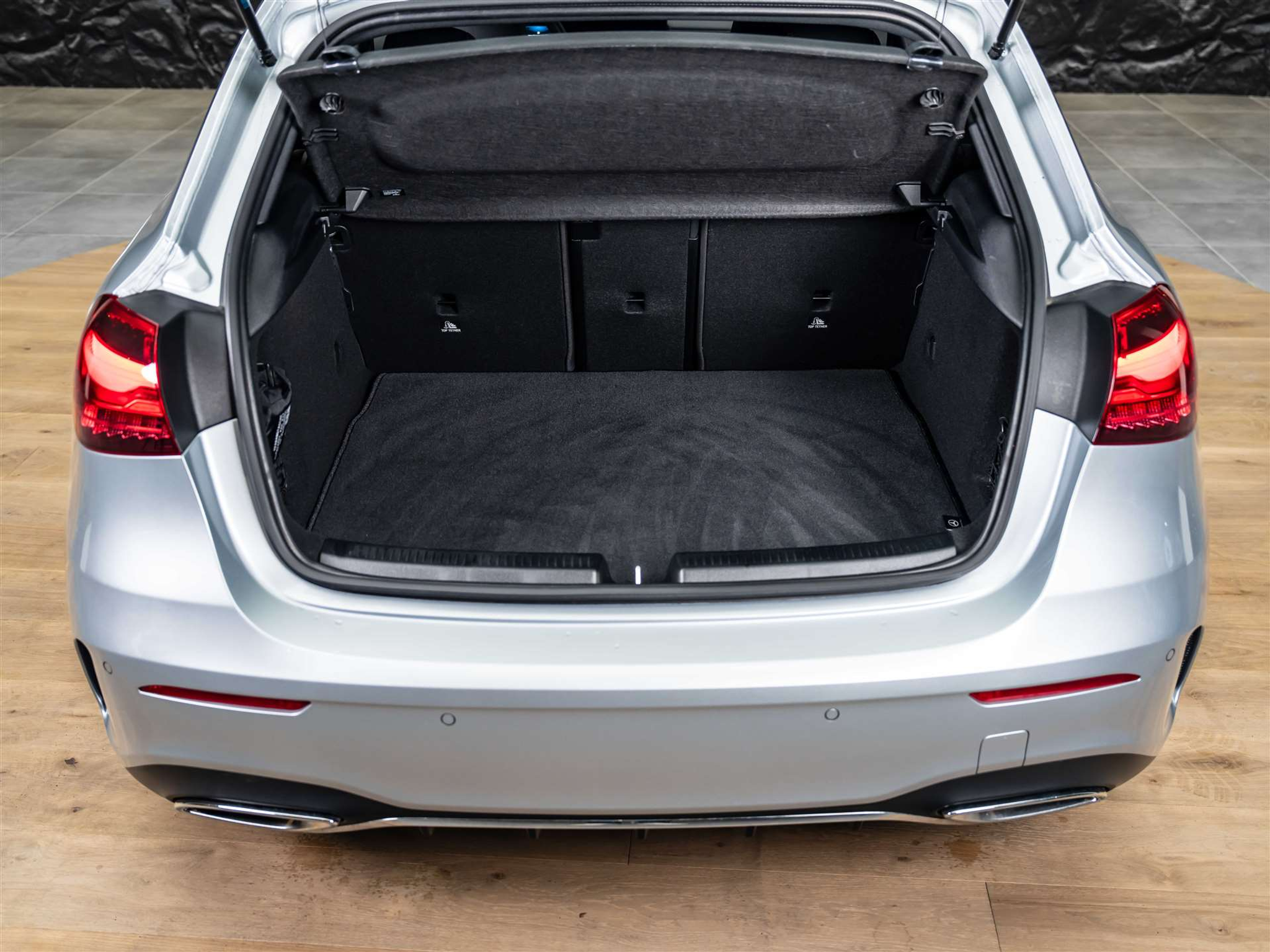 listing desktop thumbnail image 43