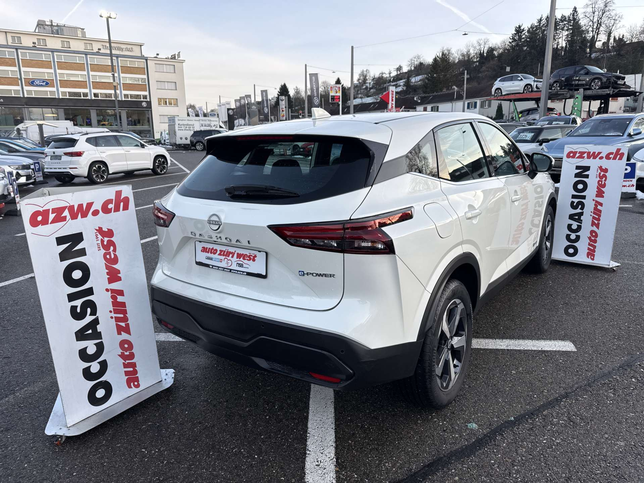 listing desktop thumbnail image 2