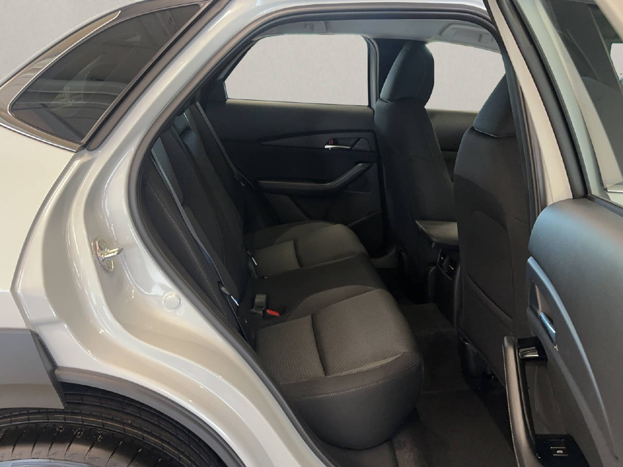 listing desktop thumbnail image 8