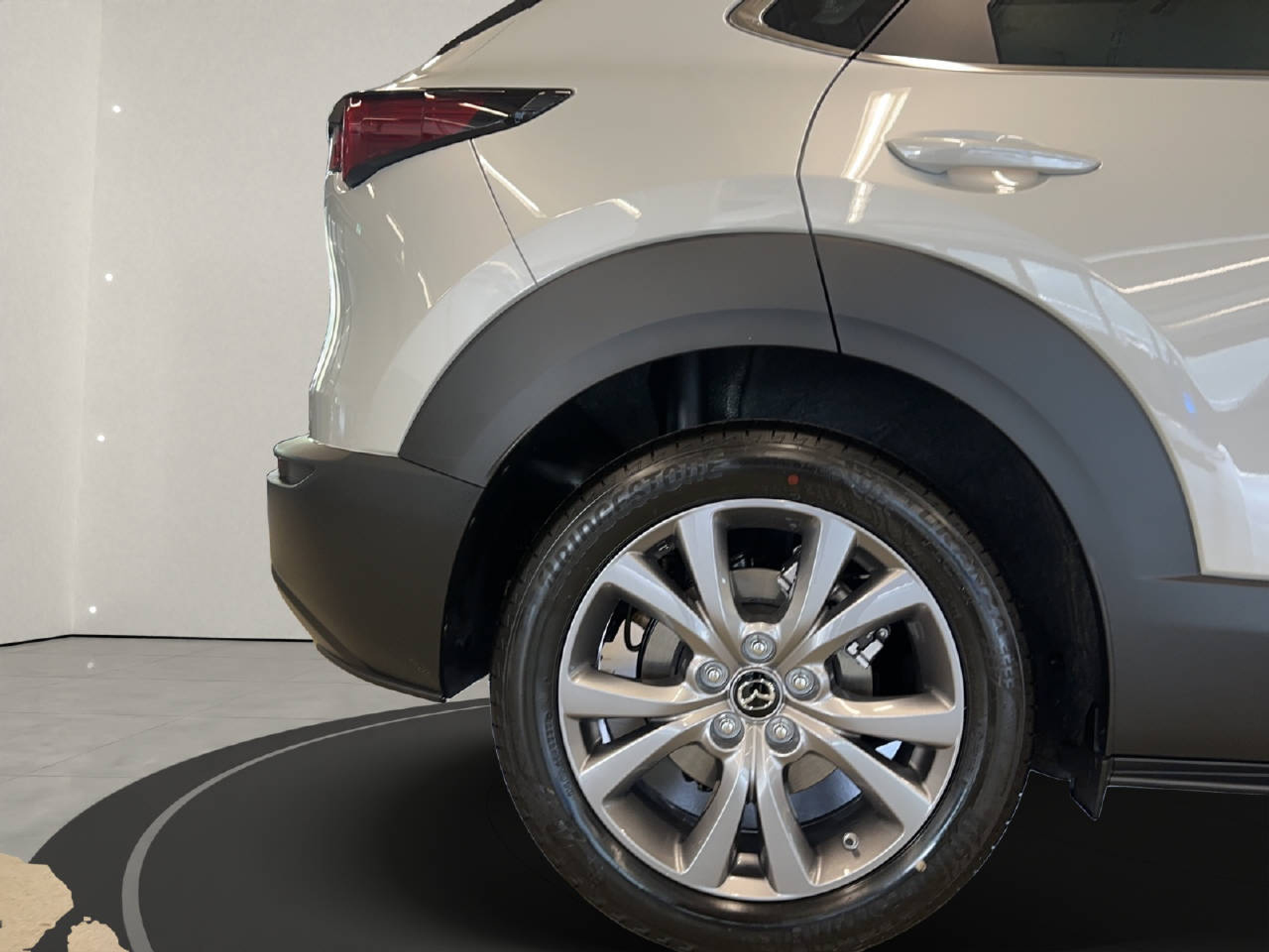 listing desktop thumbnail image 15