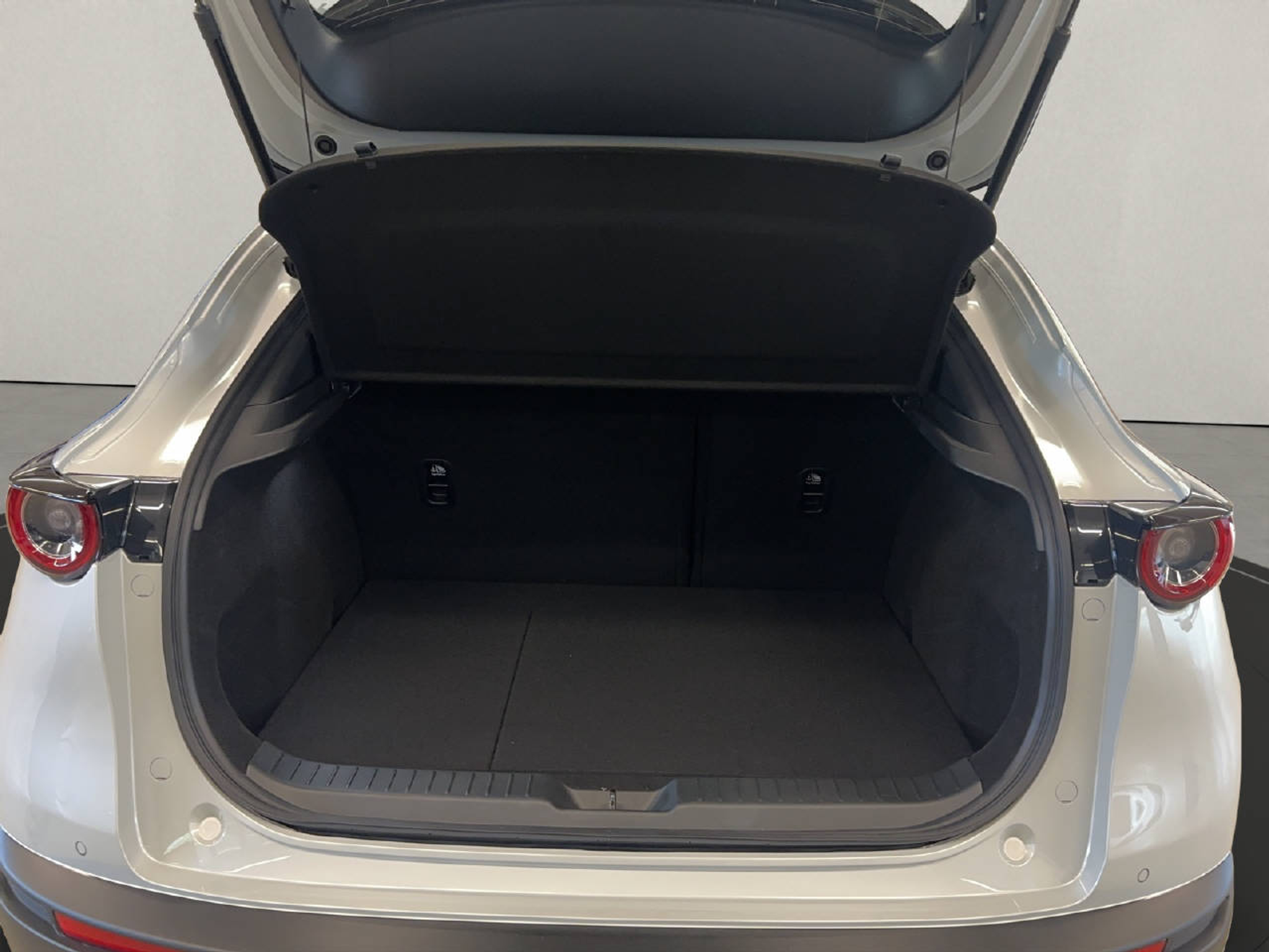 listing desktop thumbnail image 4