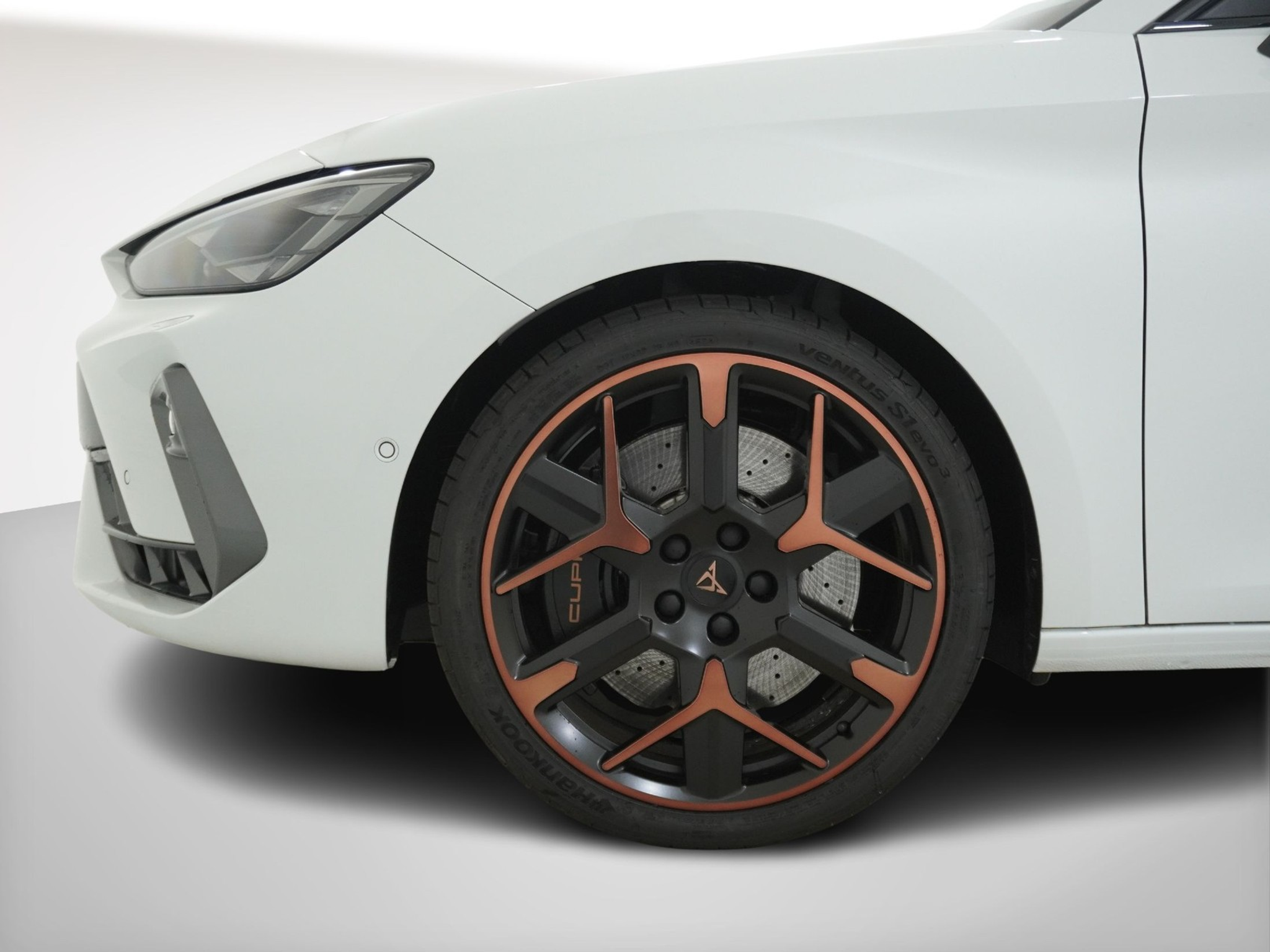 listing desktop thumbnail image 11