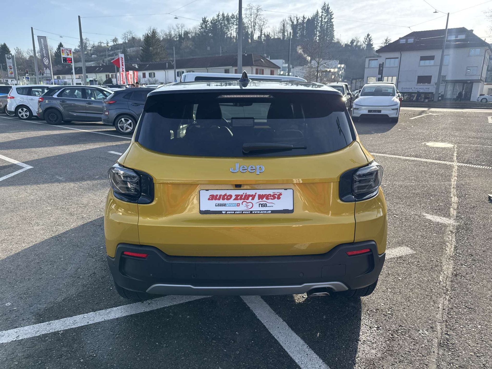 listing desktop thumbnail image 14