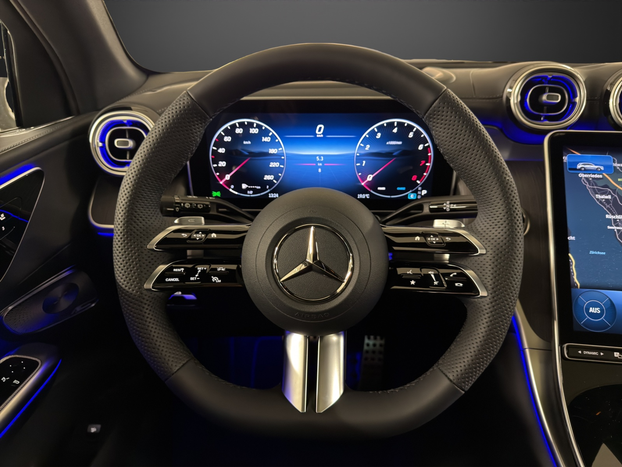 listing desktop thumbnail image 9