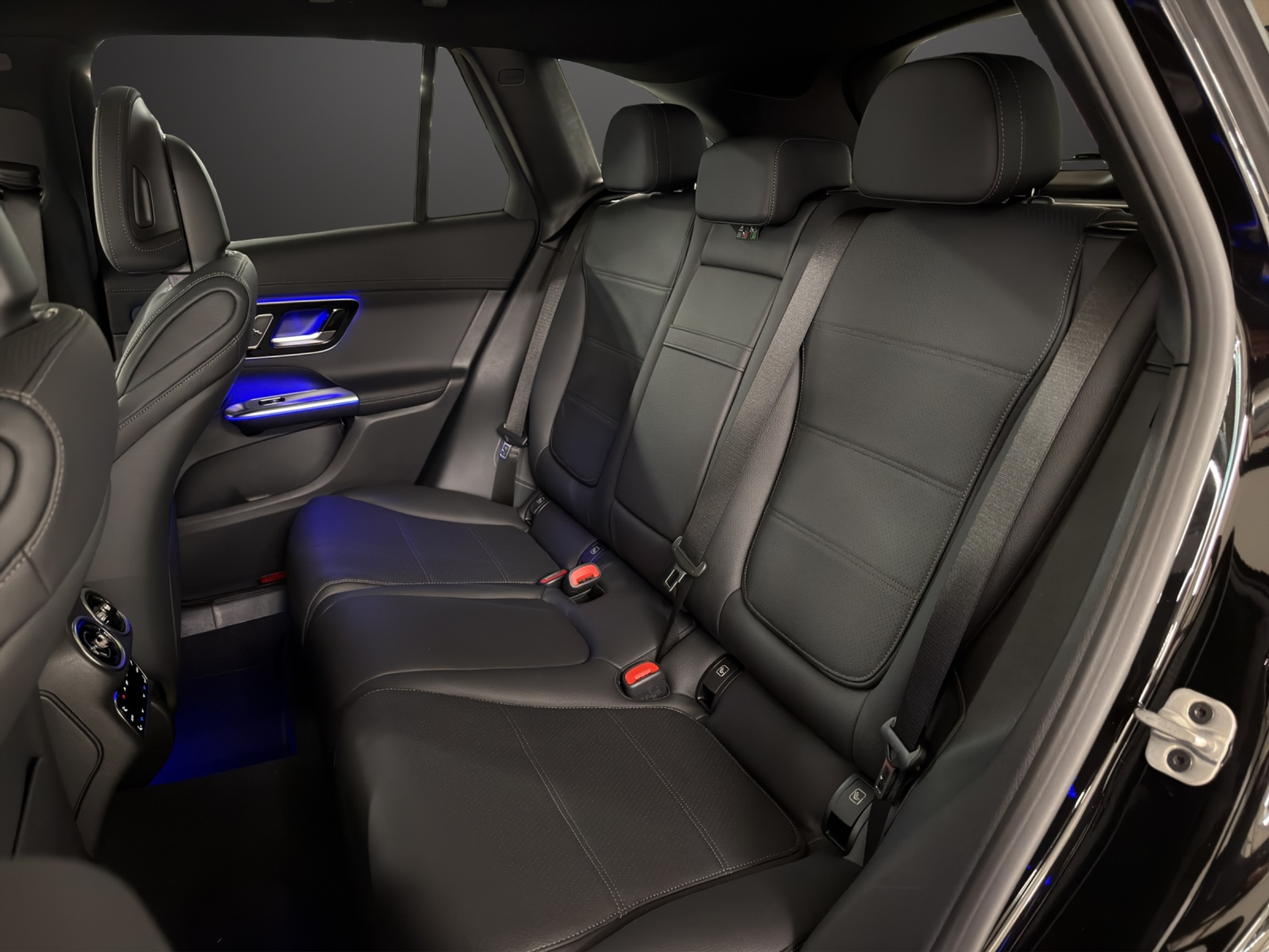 listing desktop thumbnail image 14