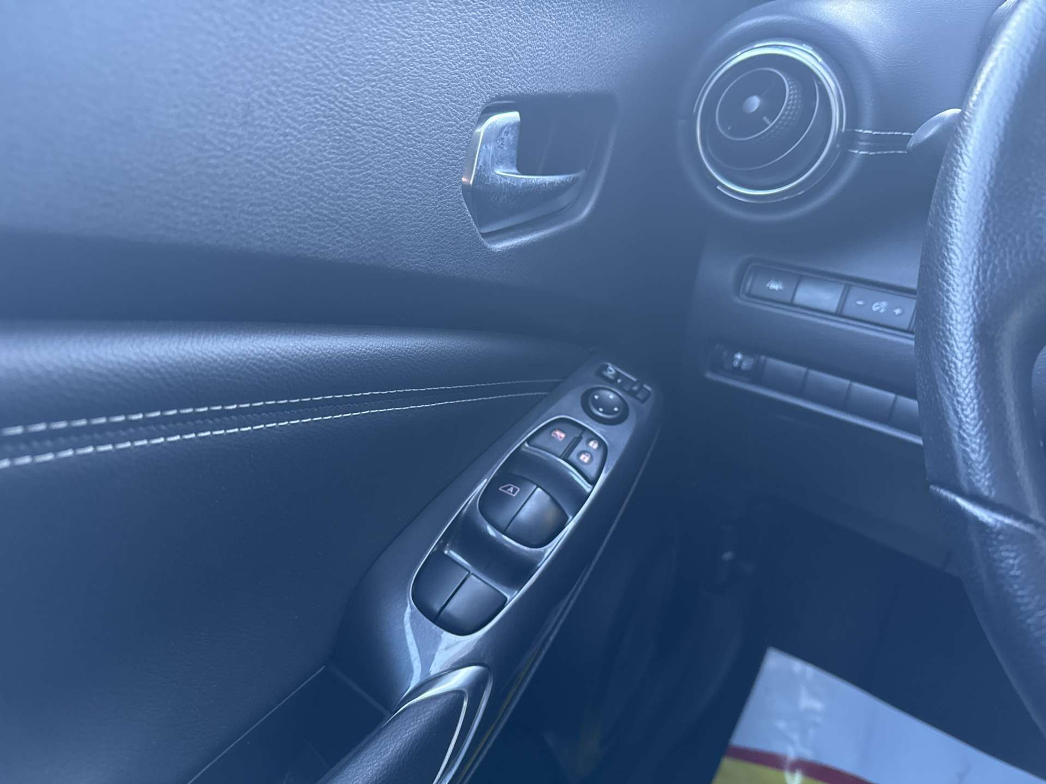 listing desktop thumbnail image 15