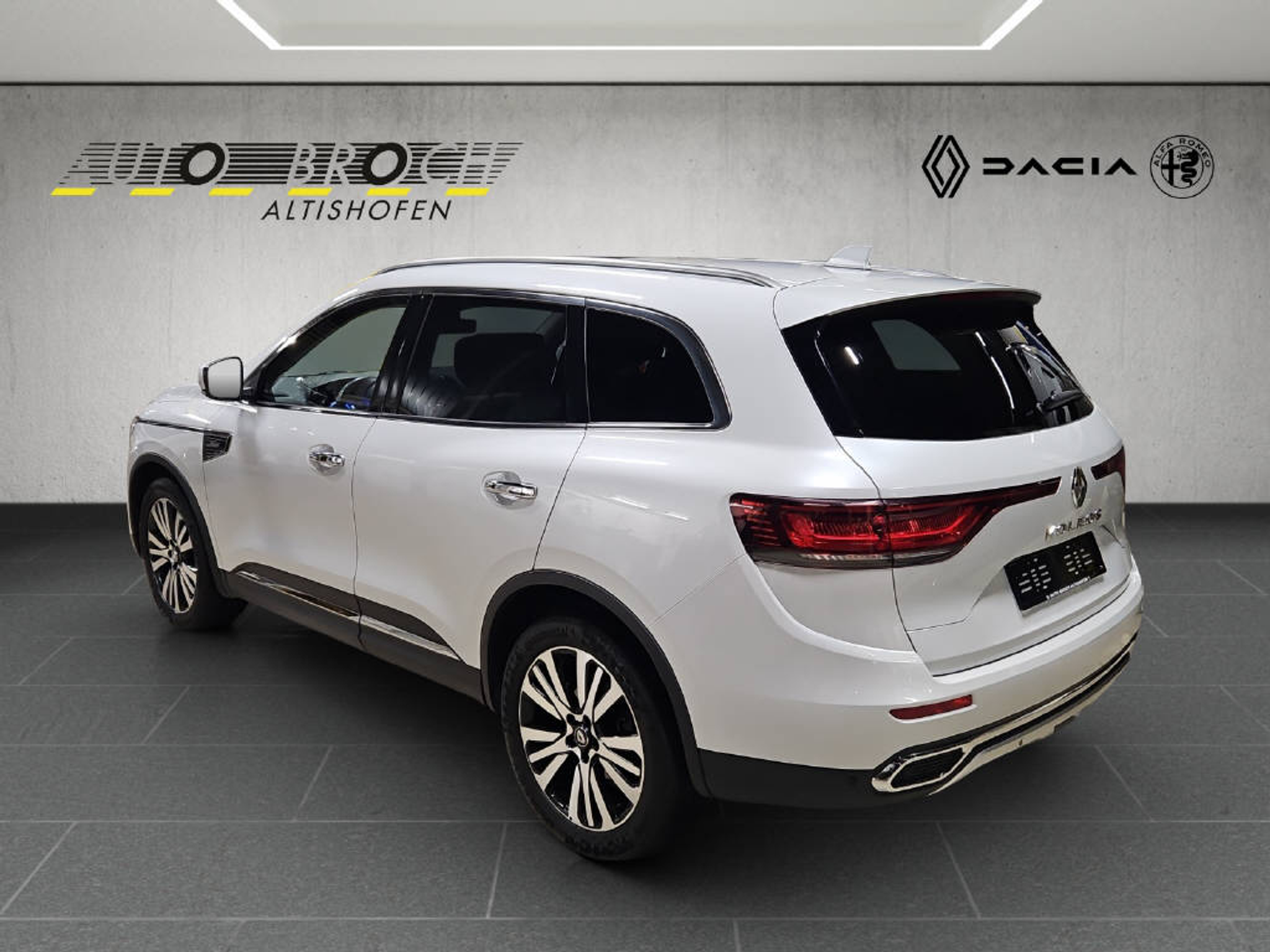 listing desktop thumbnail image 2