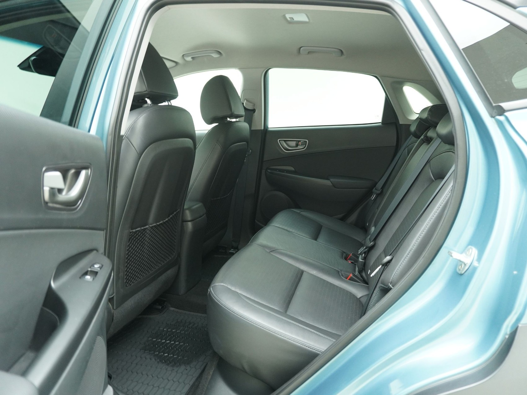 listing desktop thumbnail image 9