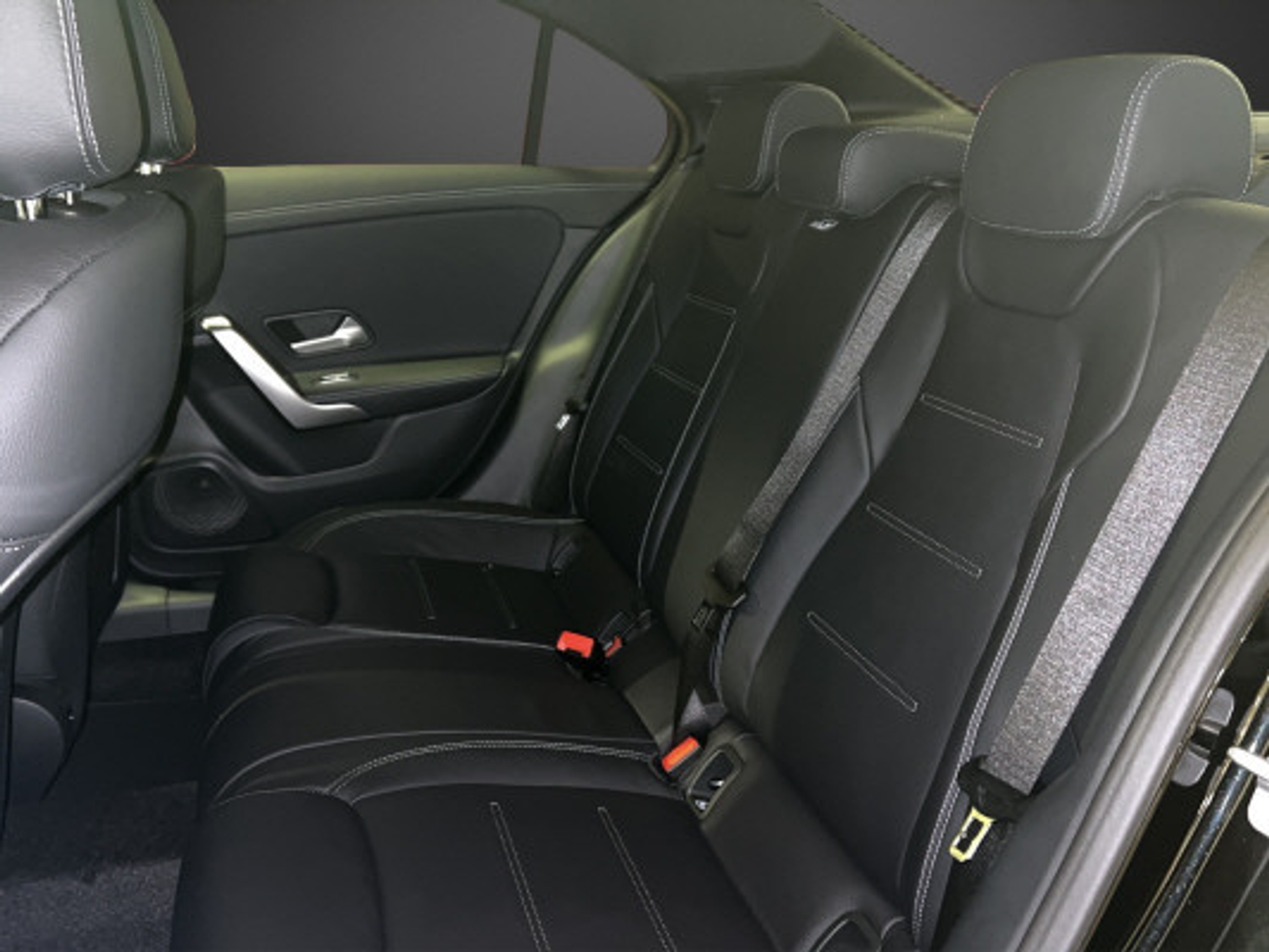 listing desktop thumbnail image 9