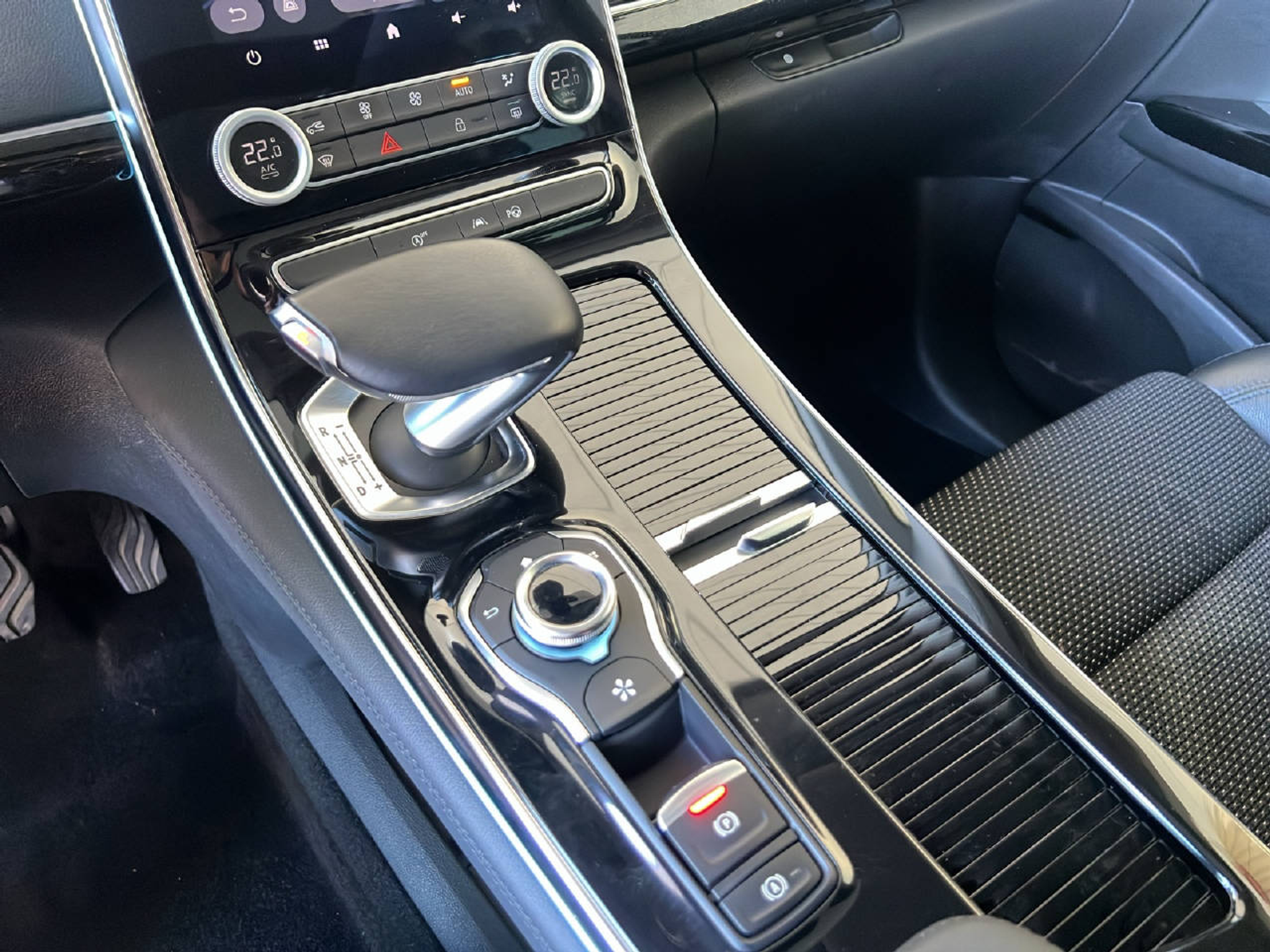 listing desktop thumbnail image 13