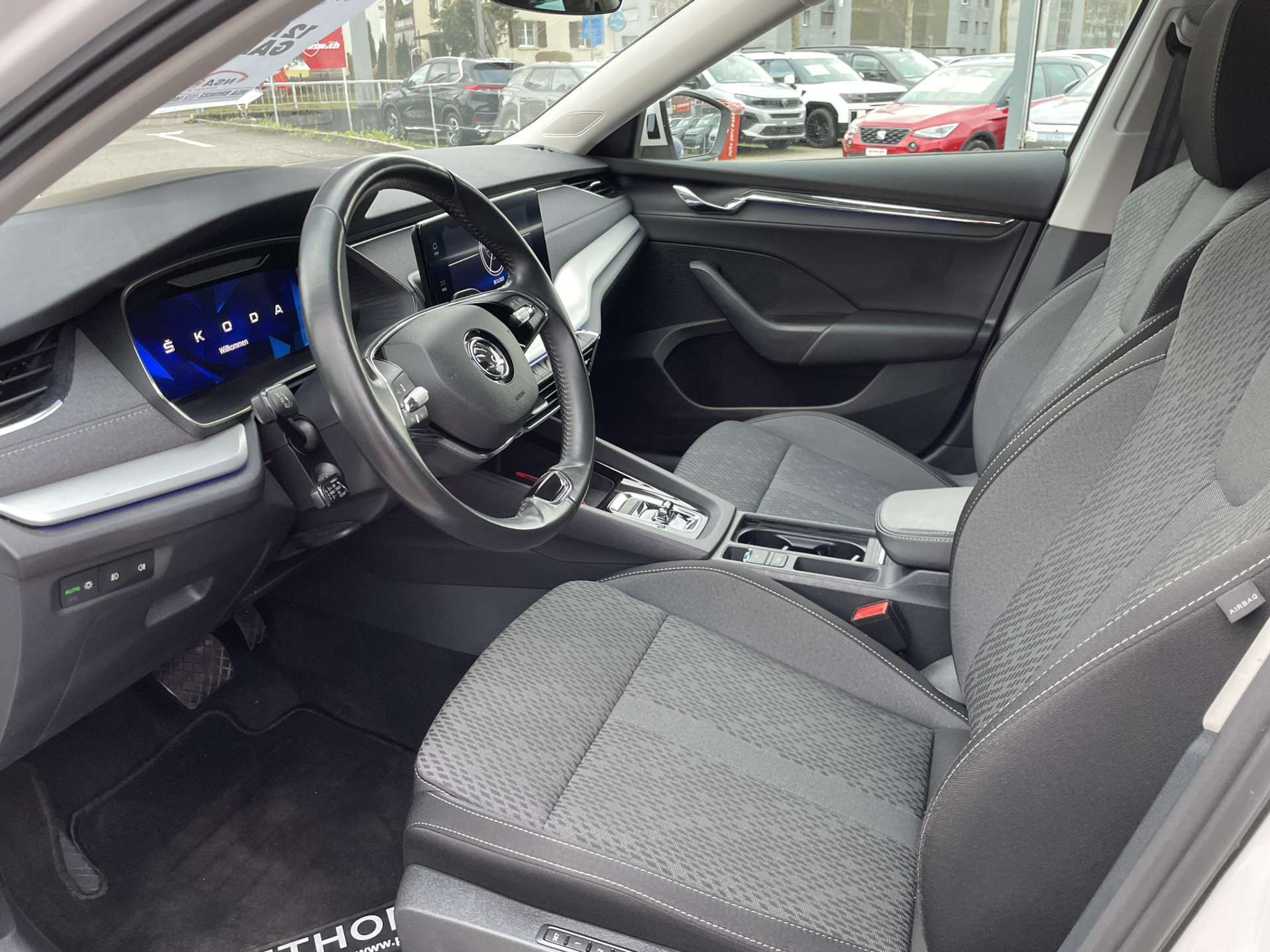 listing desktop thumbnail image 5