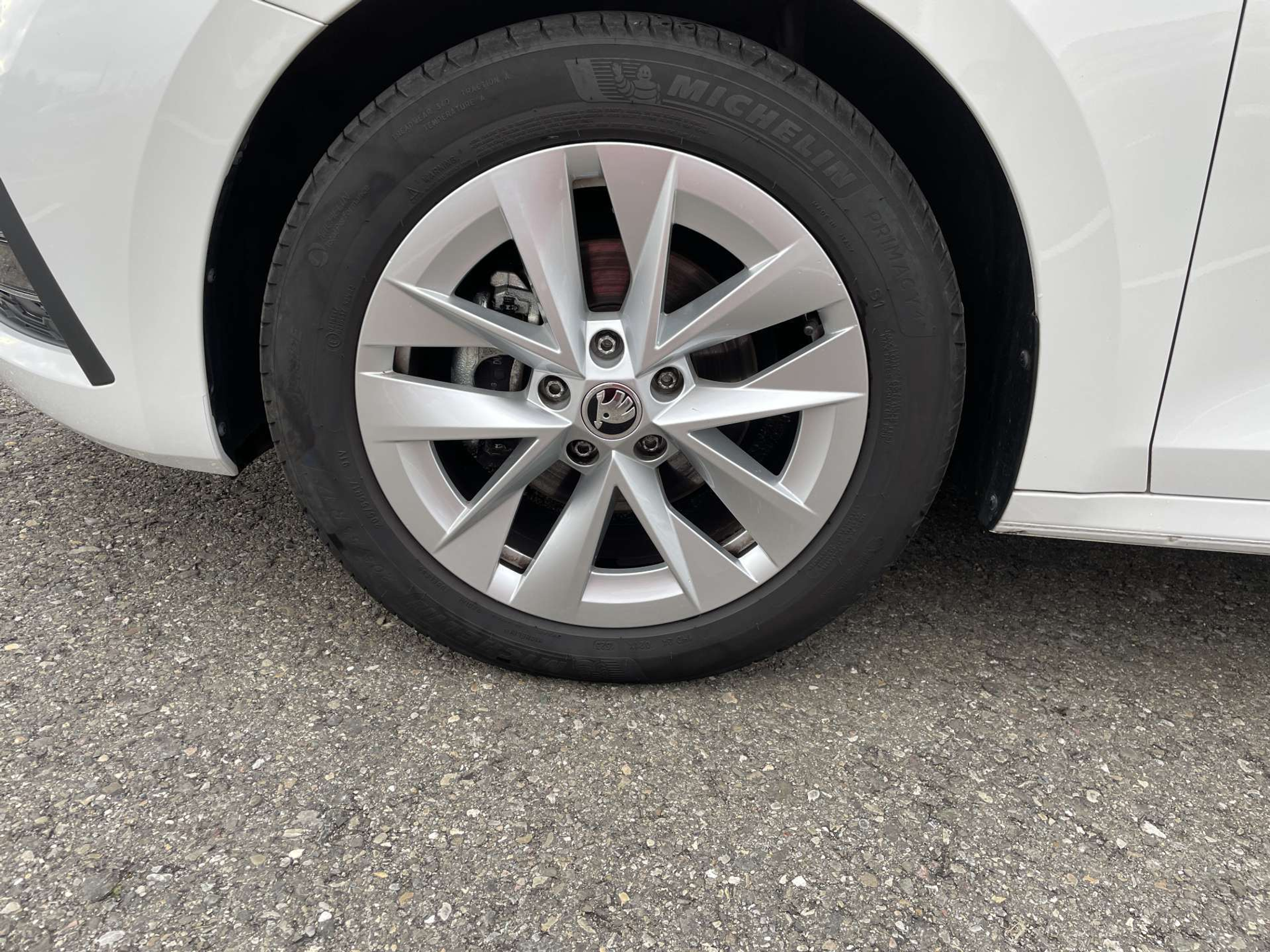 listing desktop thumbnail image 8