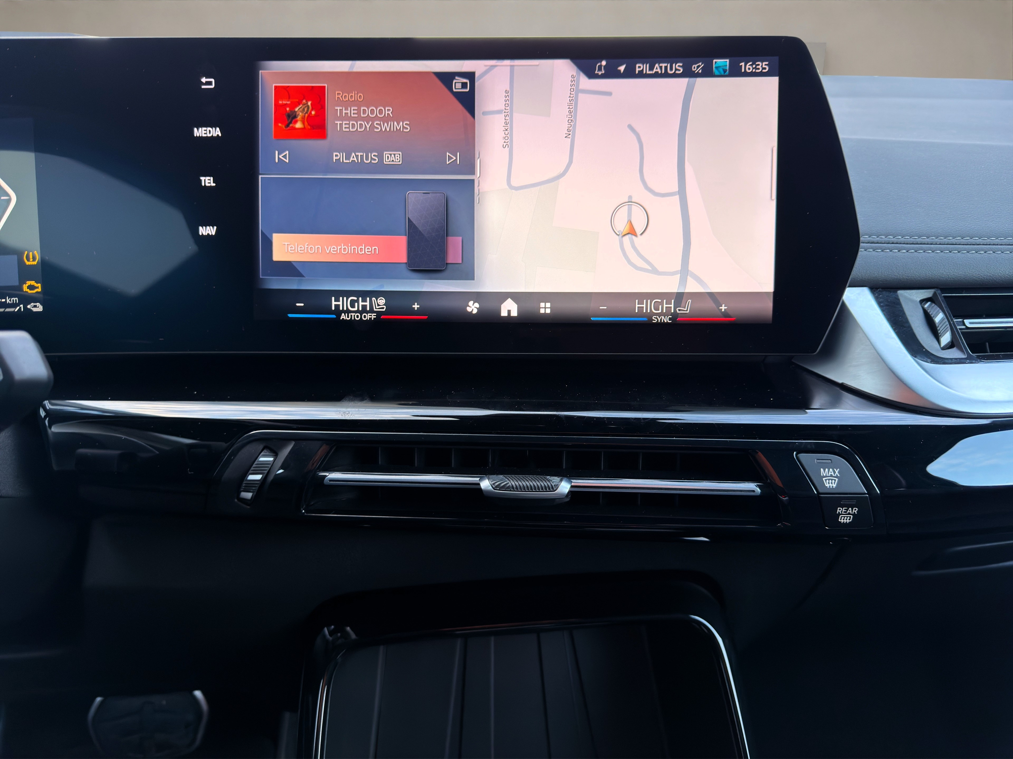 listing desktop thumbnail image 12