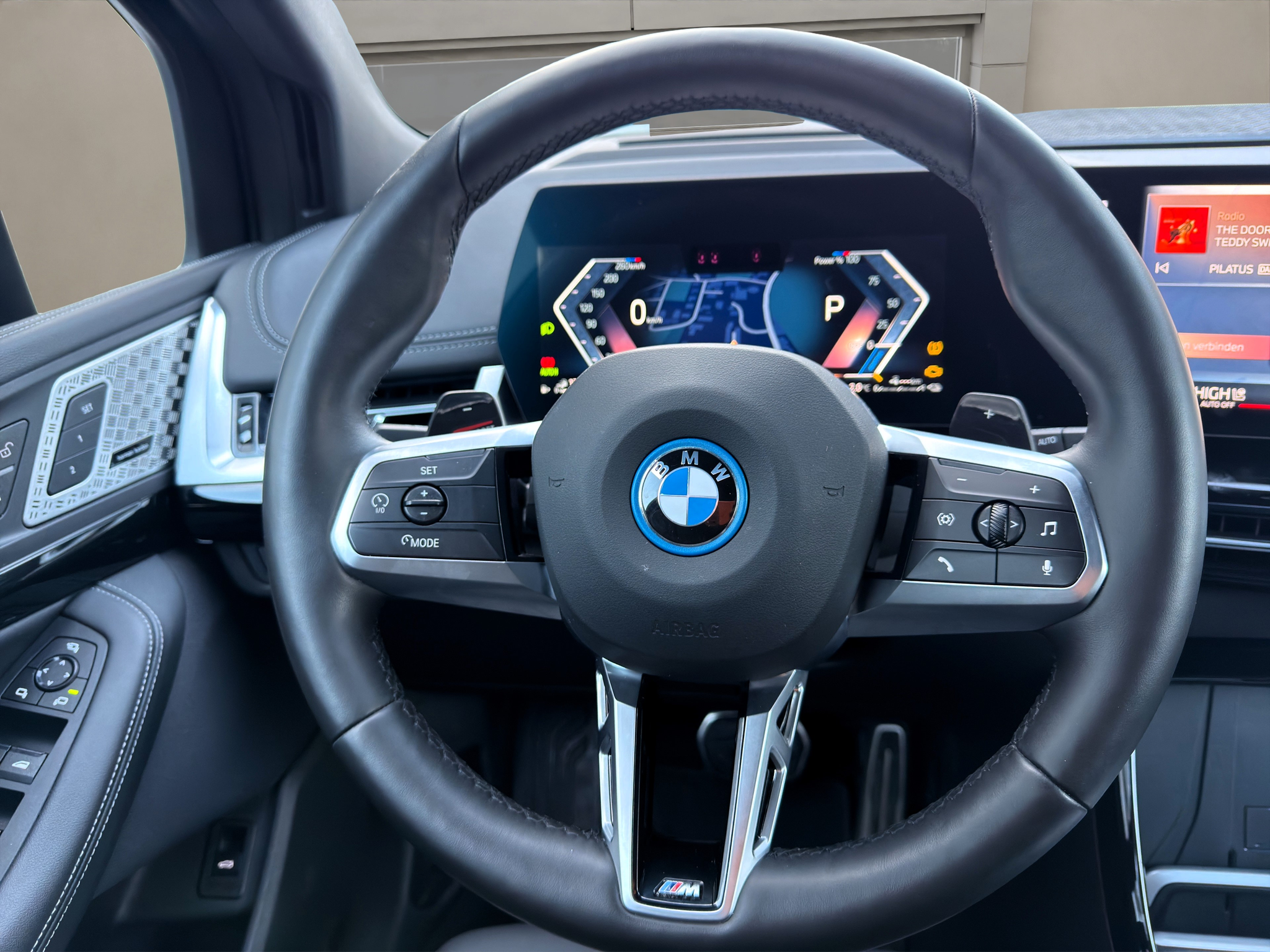 listing desktop thumbnail image 13