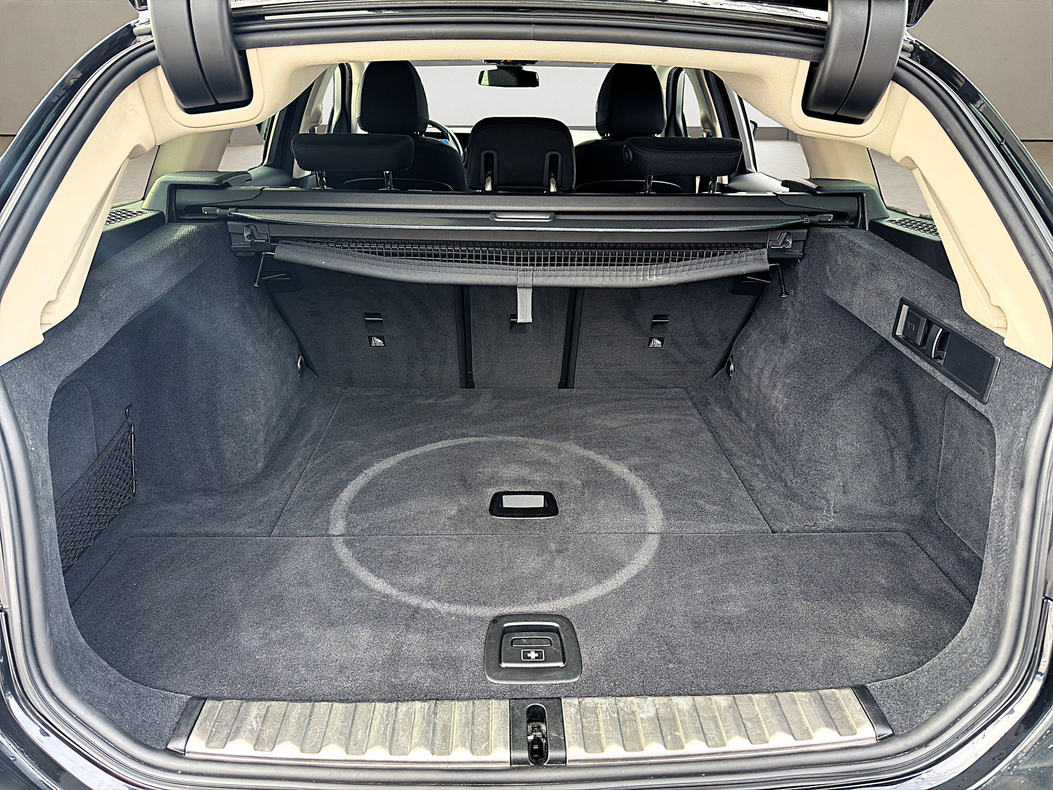 listing desktop thumbnail image 15