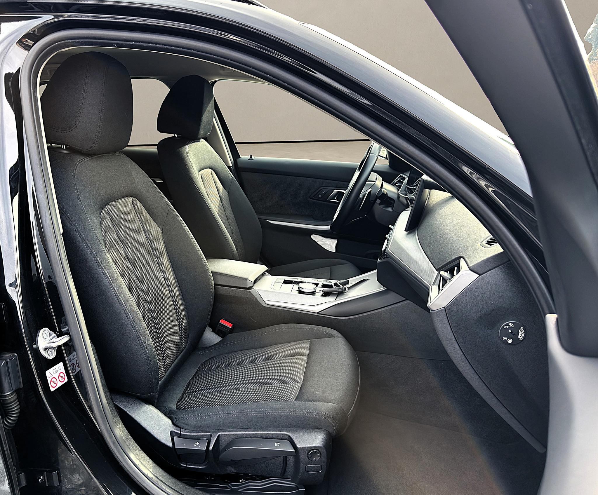 listing desktop thumbnail image 9