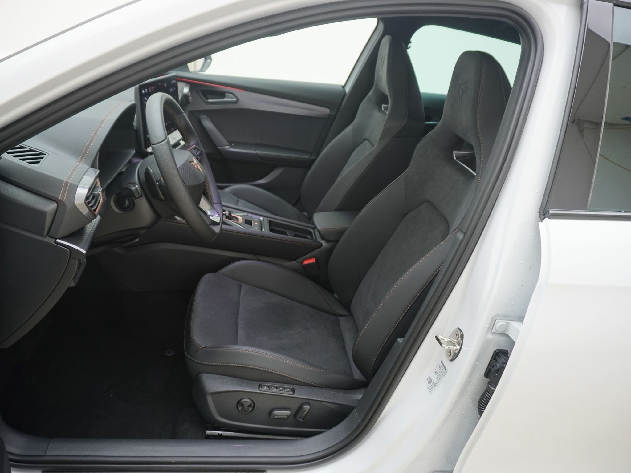 listing desktop thumbnail image 13