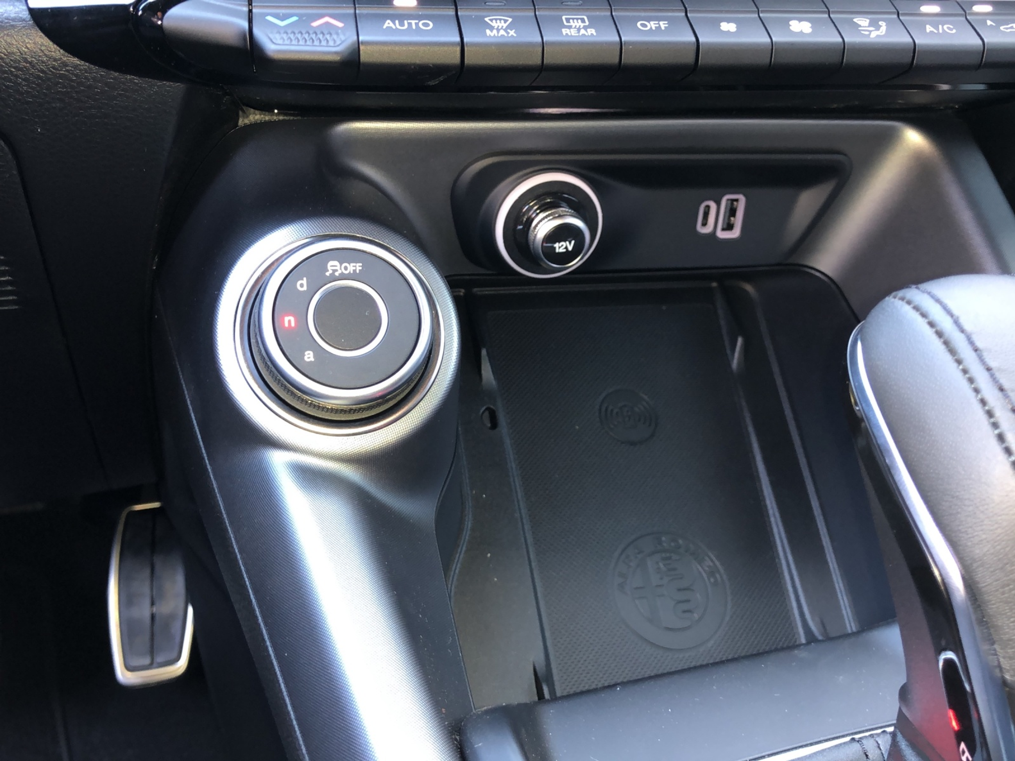 listing desktop thumbnail image 11