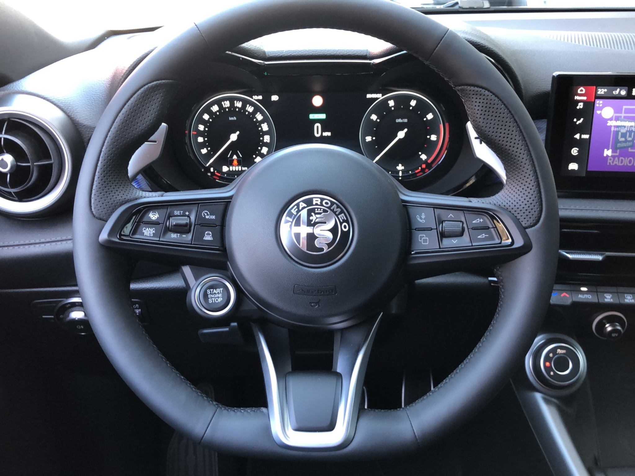 listing desktop thumbnail image 7