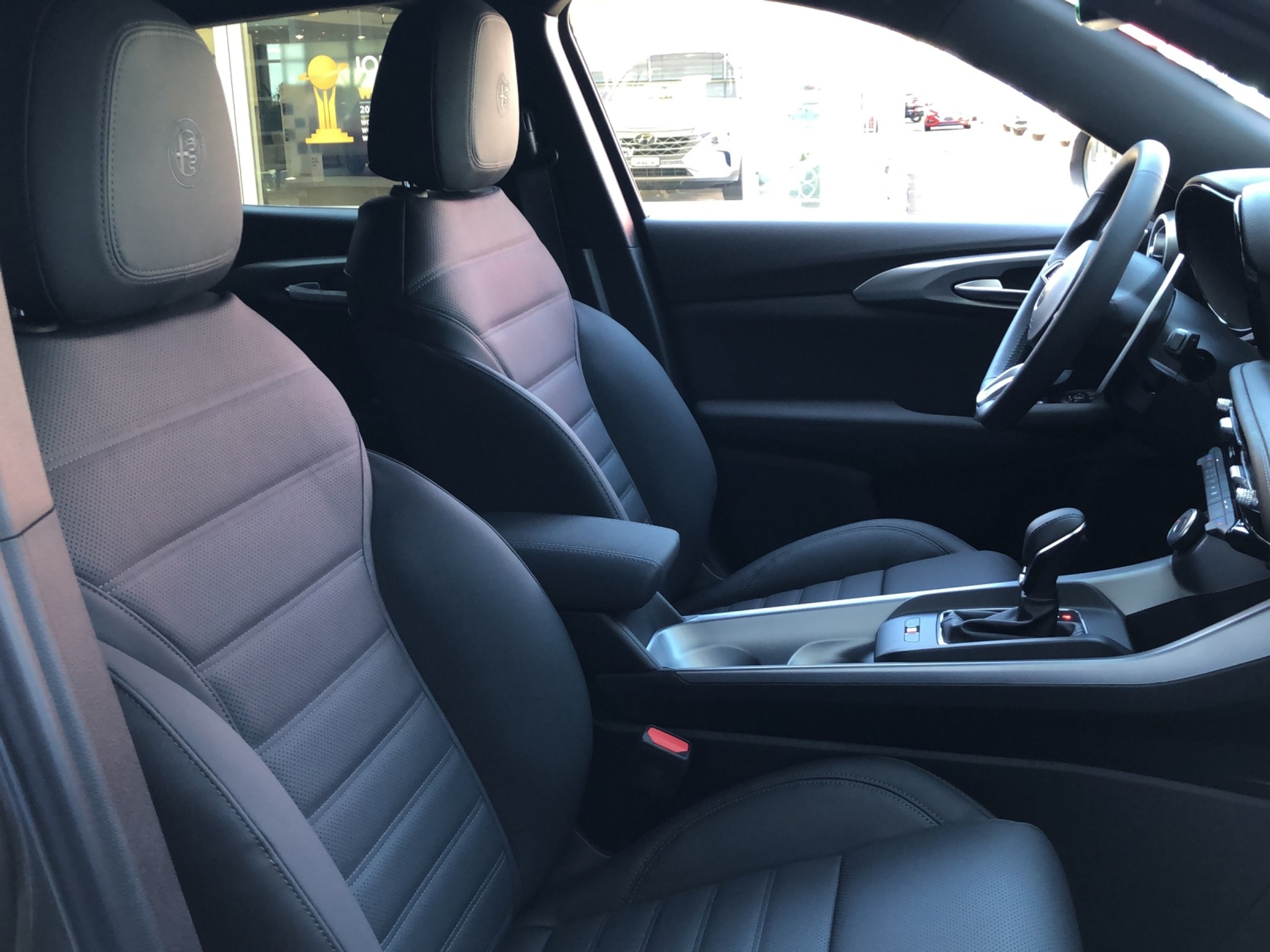 listing desktop thumbnail image 12