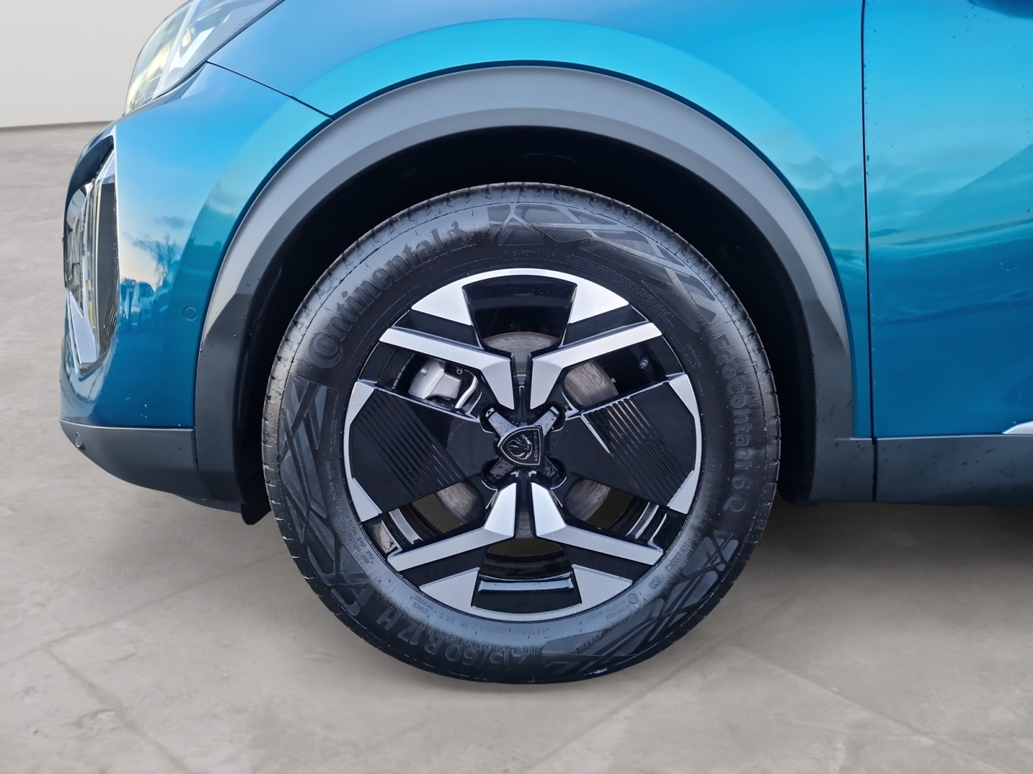 listing desktop thumbnail image 8