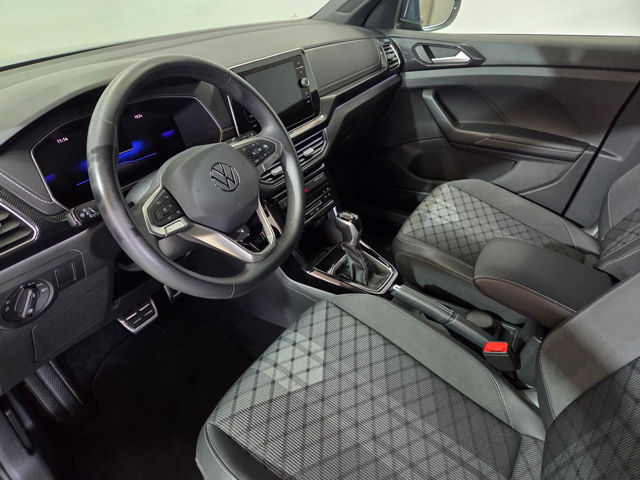 listing desktop thumbnail image 7