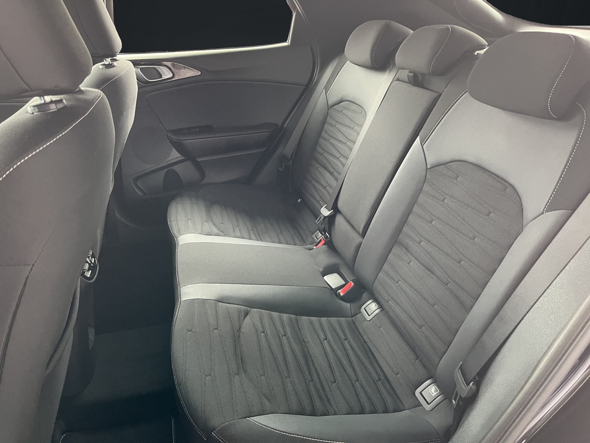 listing desktop thumbnail image 11