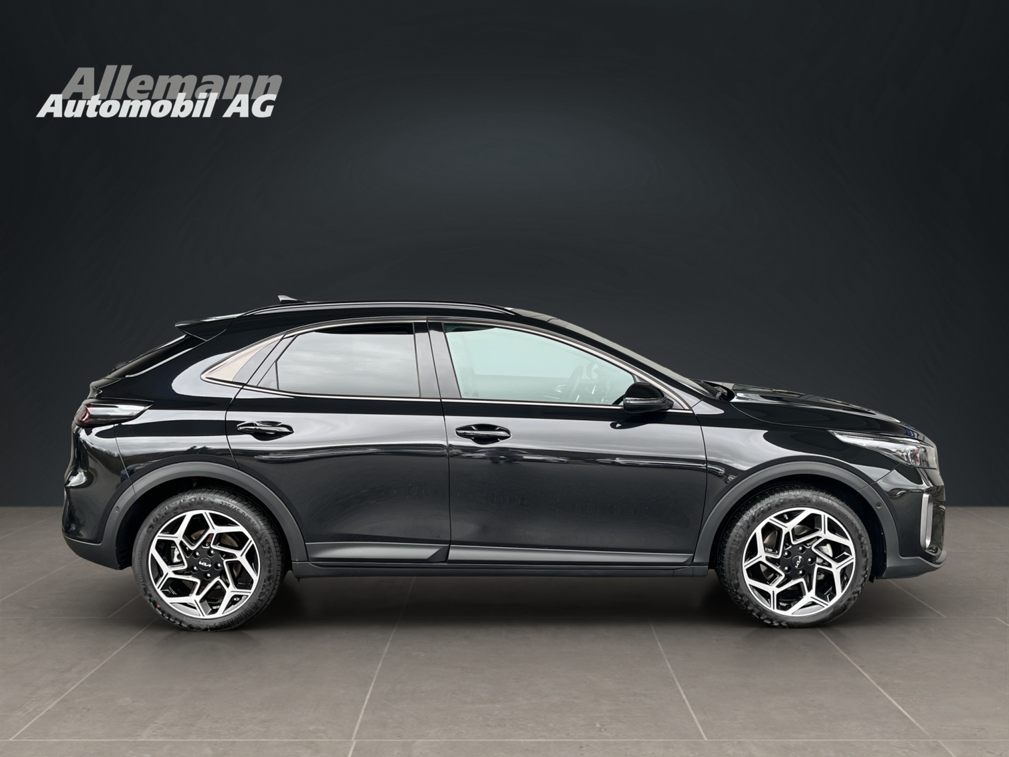 listing desktop thumbnail image 6