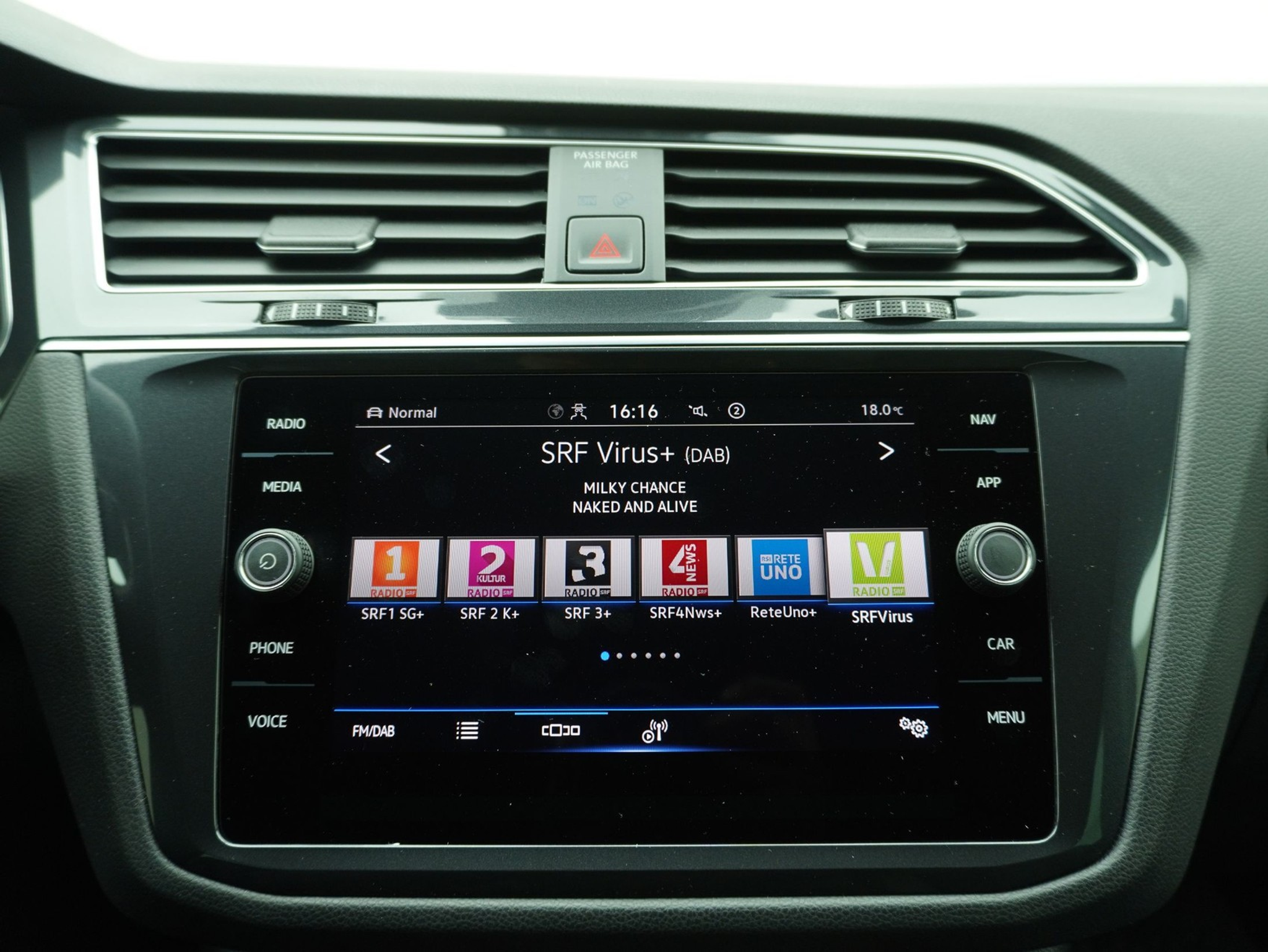 listing desktop thumbnail image 18