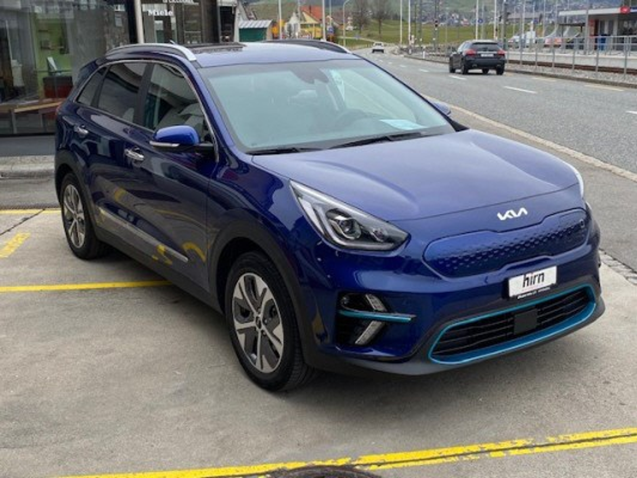 car-image-1